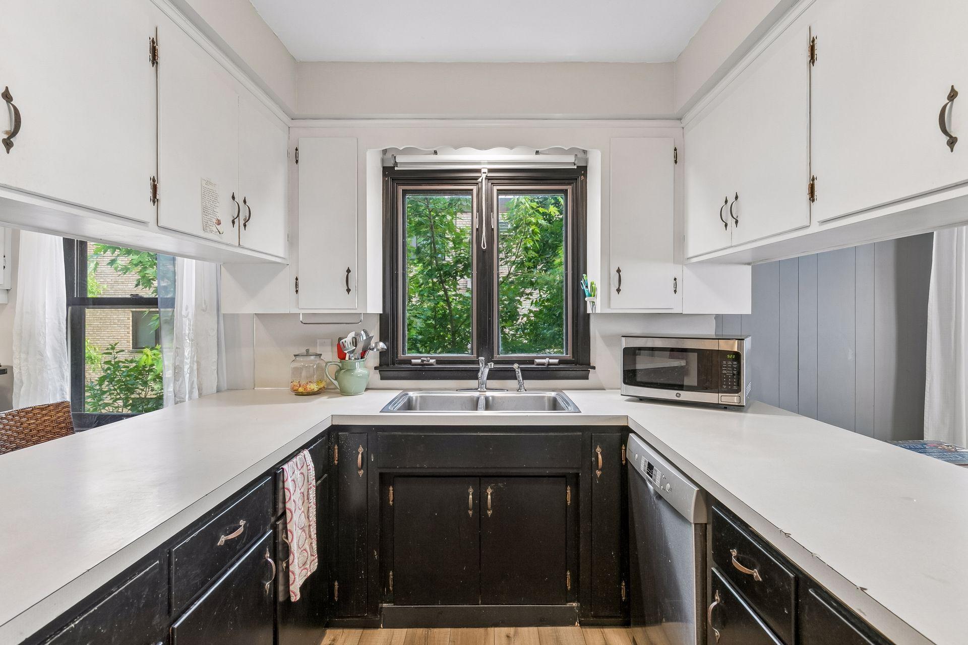 5536 Chicago Avenue Property Photo 9