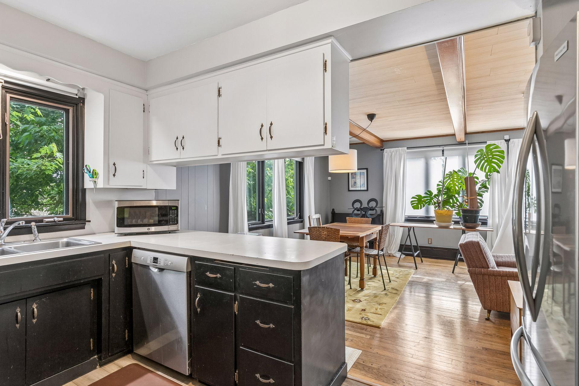 5536 Chicago Avenue Property Photo 11