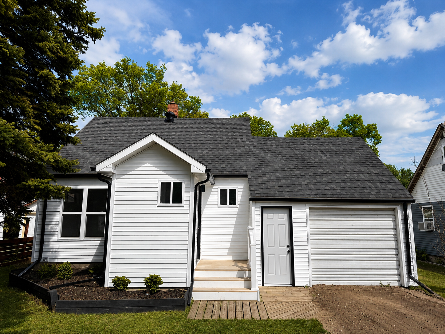 922 Tindolph Avenue S Property Photo 1