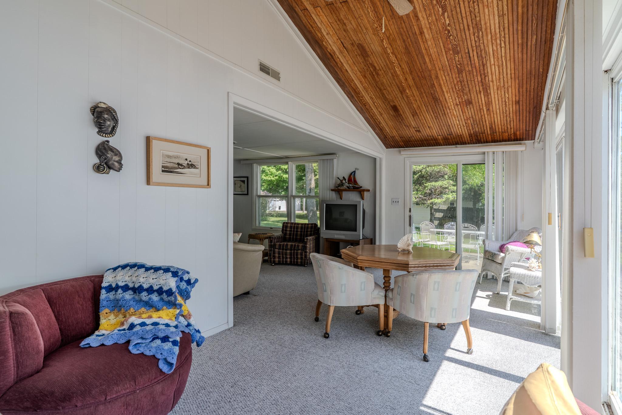 15815 Sandy Beach Road Se Property Photo 7