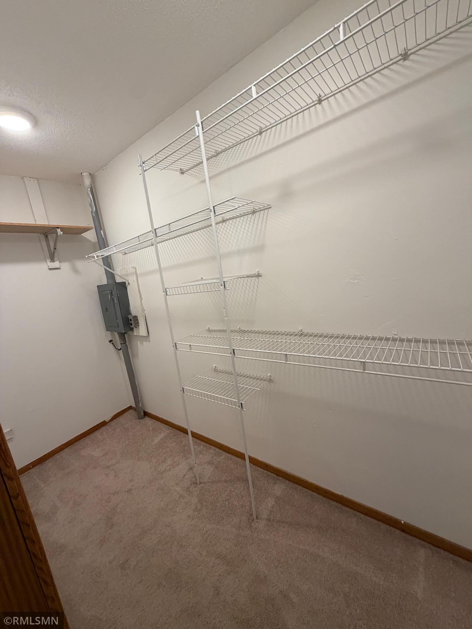 607 1st Avenue E Property Photo 10