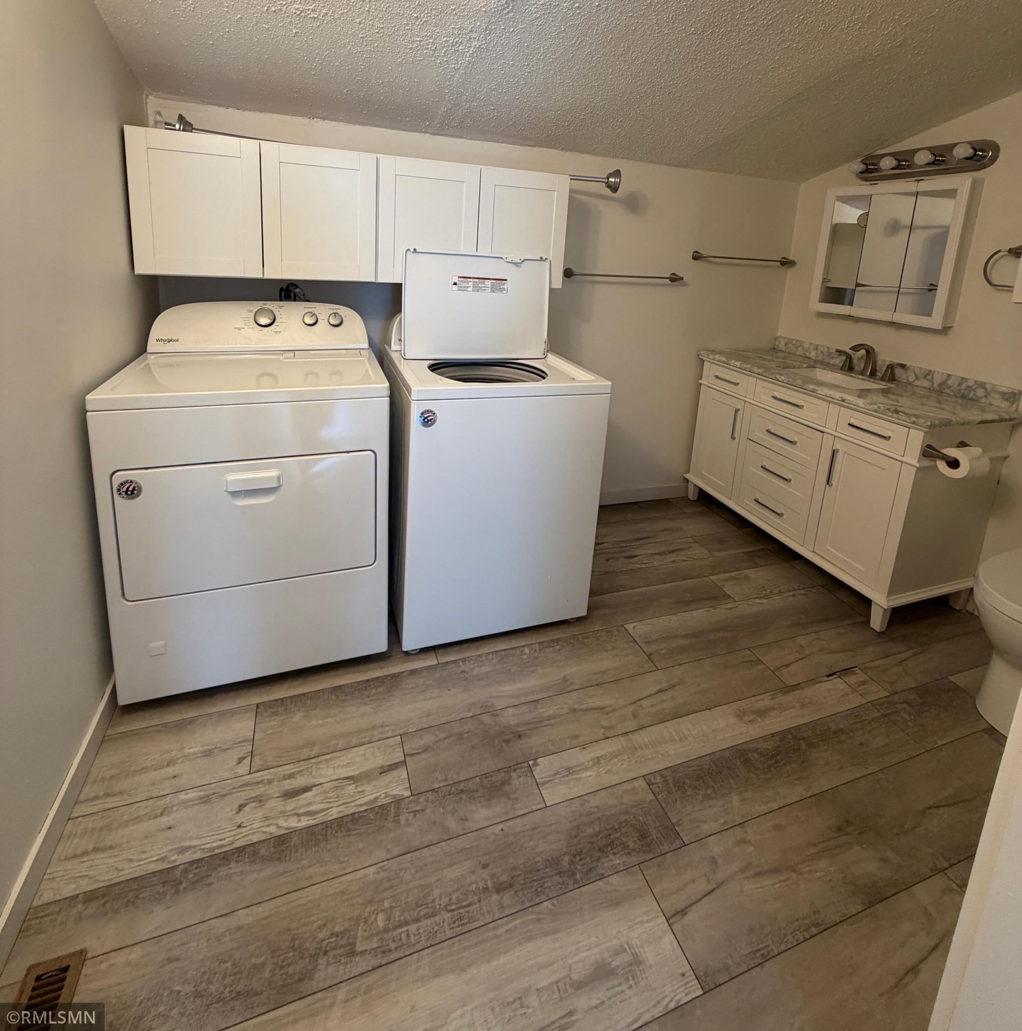 607 1st Avenue E Property Photo 14