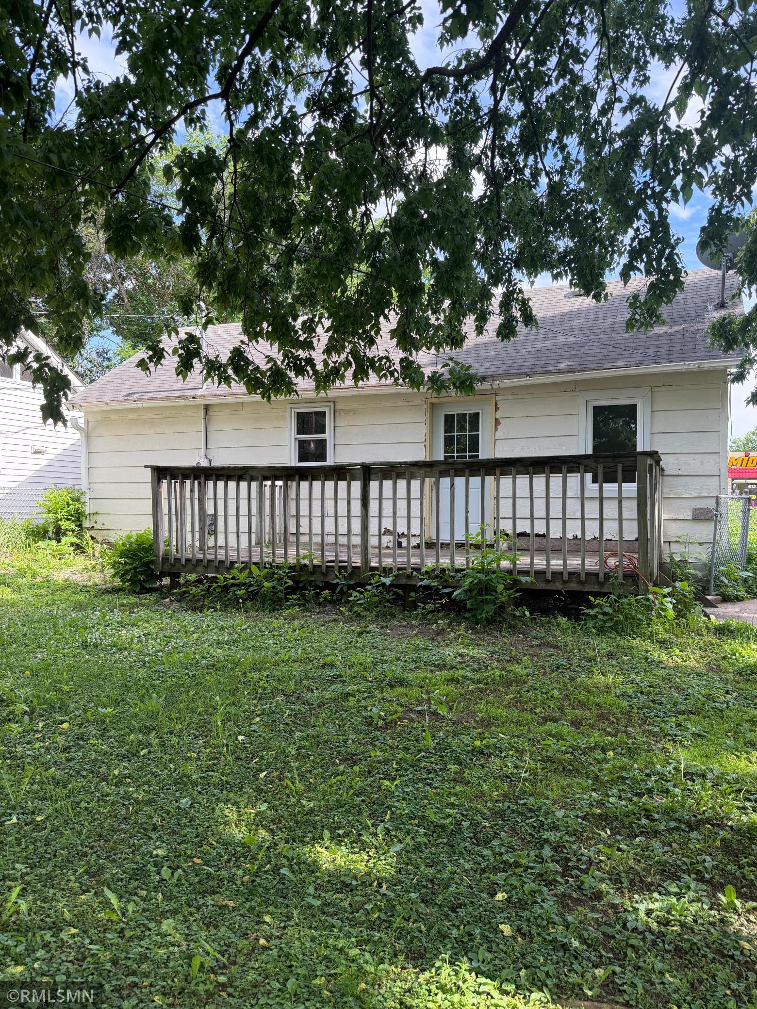 607 1st Avenue E Property Photo 18