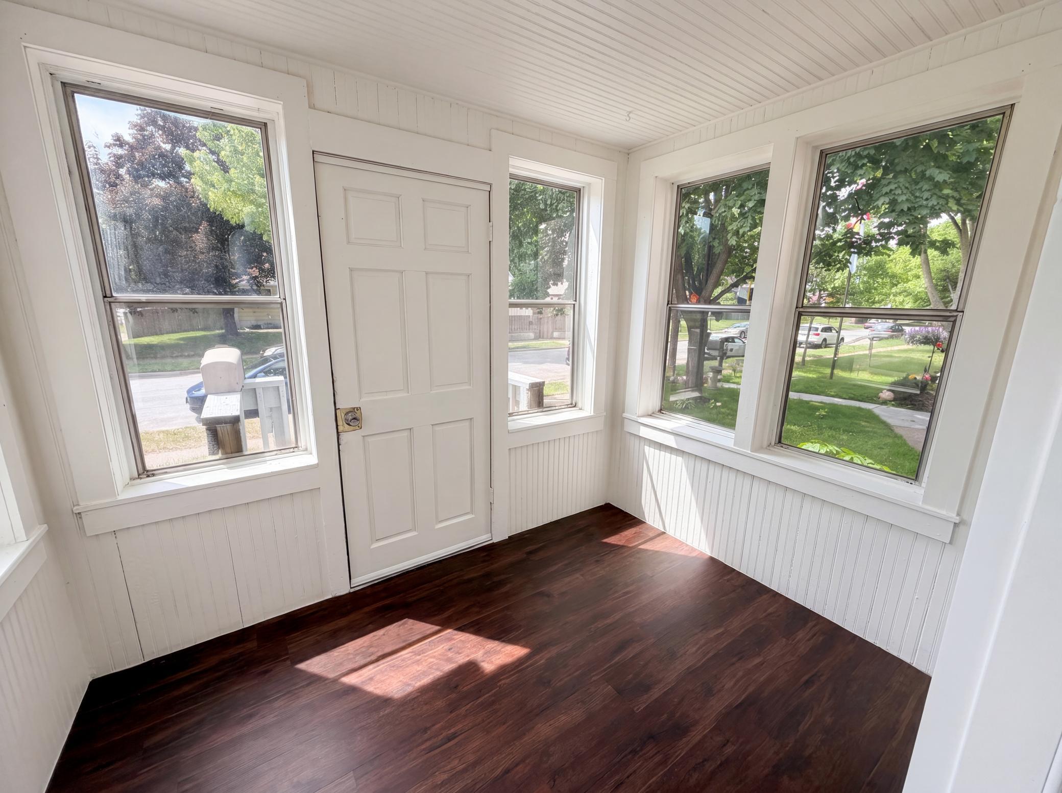 5200 Camden Avenue N Property Photo 8