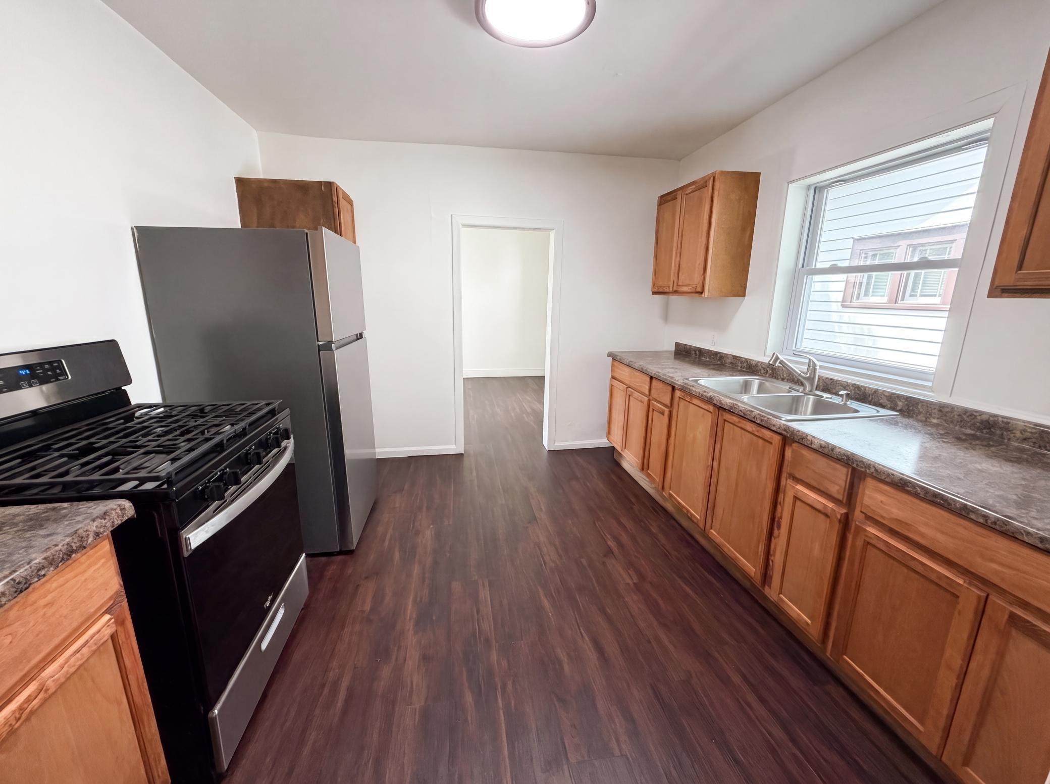 5200 Camden Avenue N Property Photo 11
