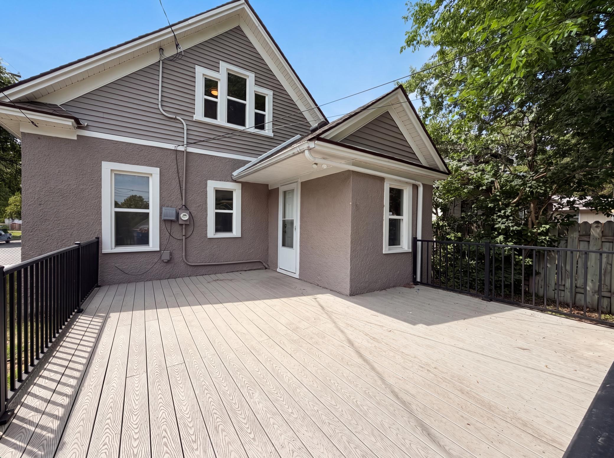5200 Camden Avenue N Property Photo 23