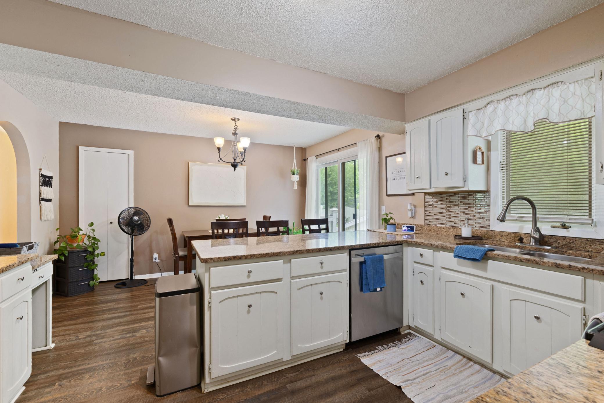 121 Chaparral Drive Property Photo 12