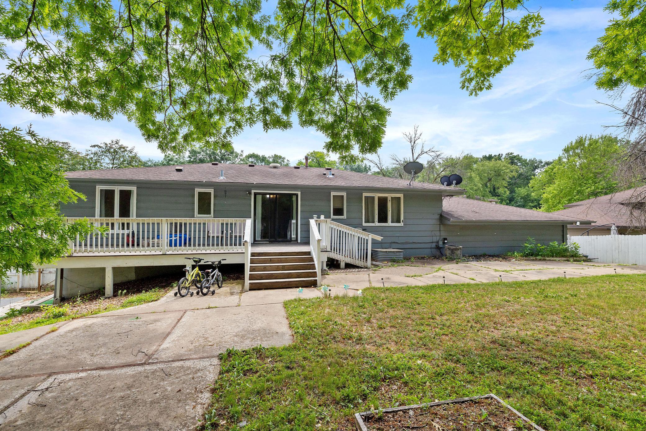 121 Chaparral Drive Property Photo 30
