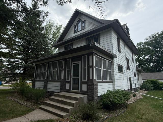 403 1st Avenue Property Photo 2