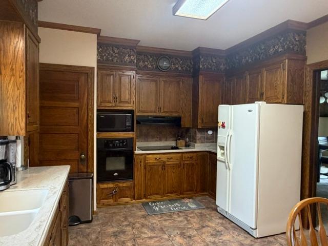 403 1st Avenue Property Photo 16