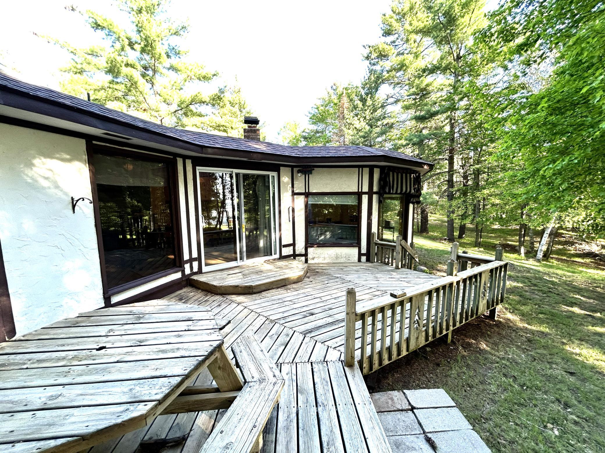 13076 Pine Vista Drive Property Photo 1