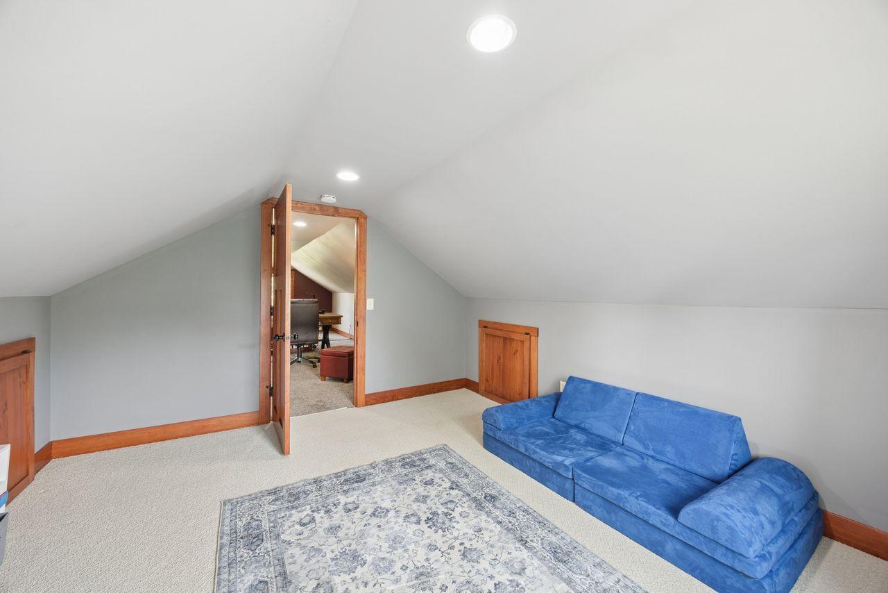 1014 11th Avenue N Property Photo 19