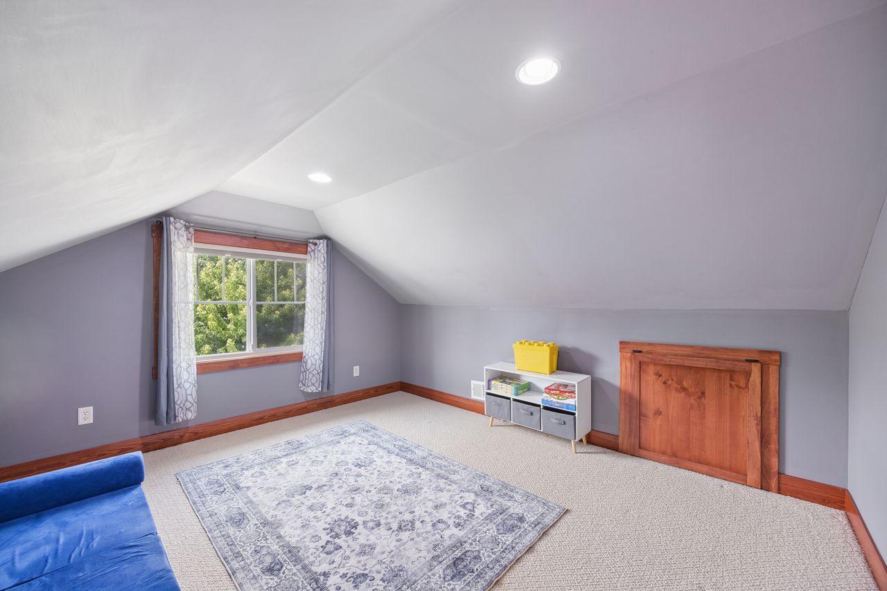 1014 11th Avenue N Property Photo 20