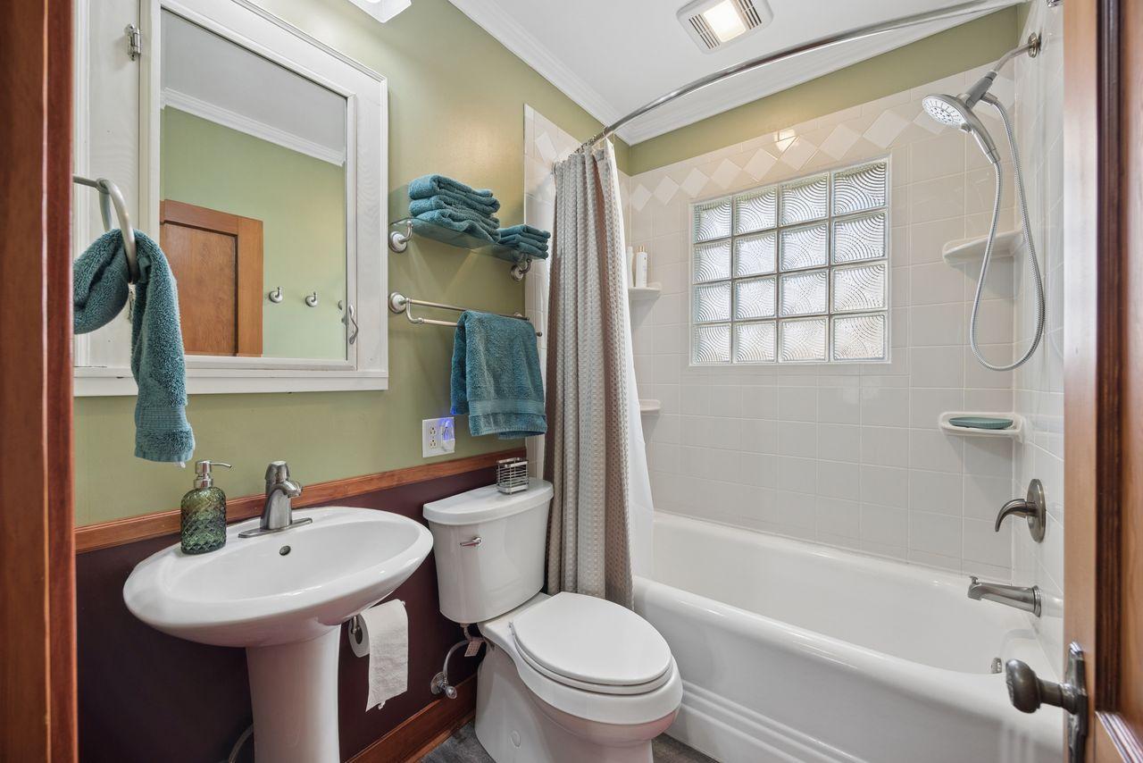 1014 11th Avenue N Property Photo 24