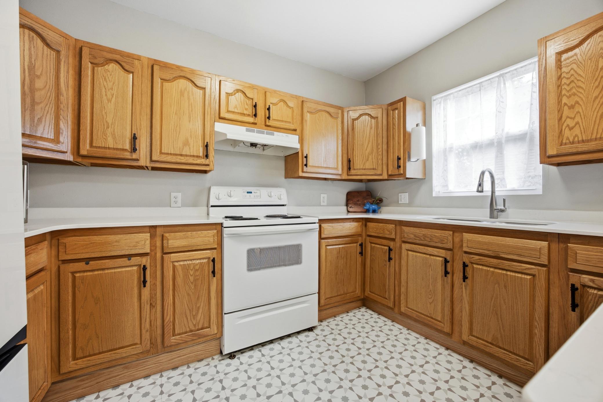 905 3rd Street N Property Photo 11