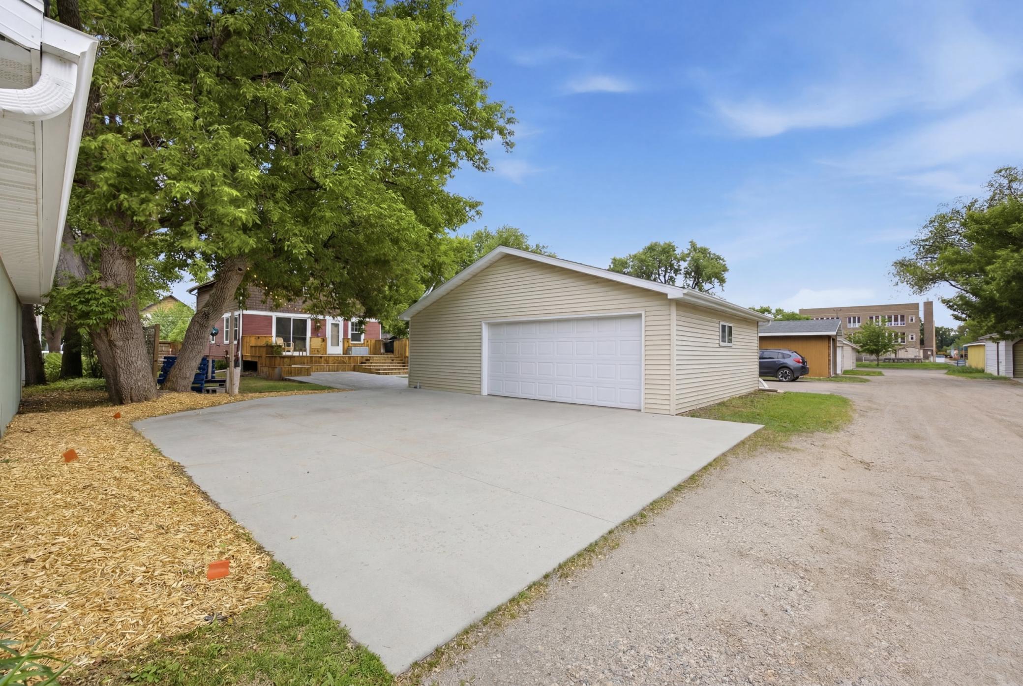 905 3rd Street N Property Photo 37