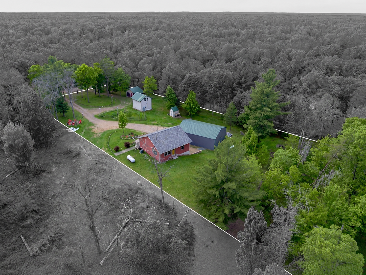 28870 E Yellow River Road Property Photo 3
