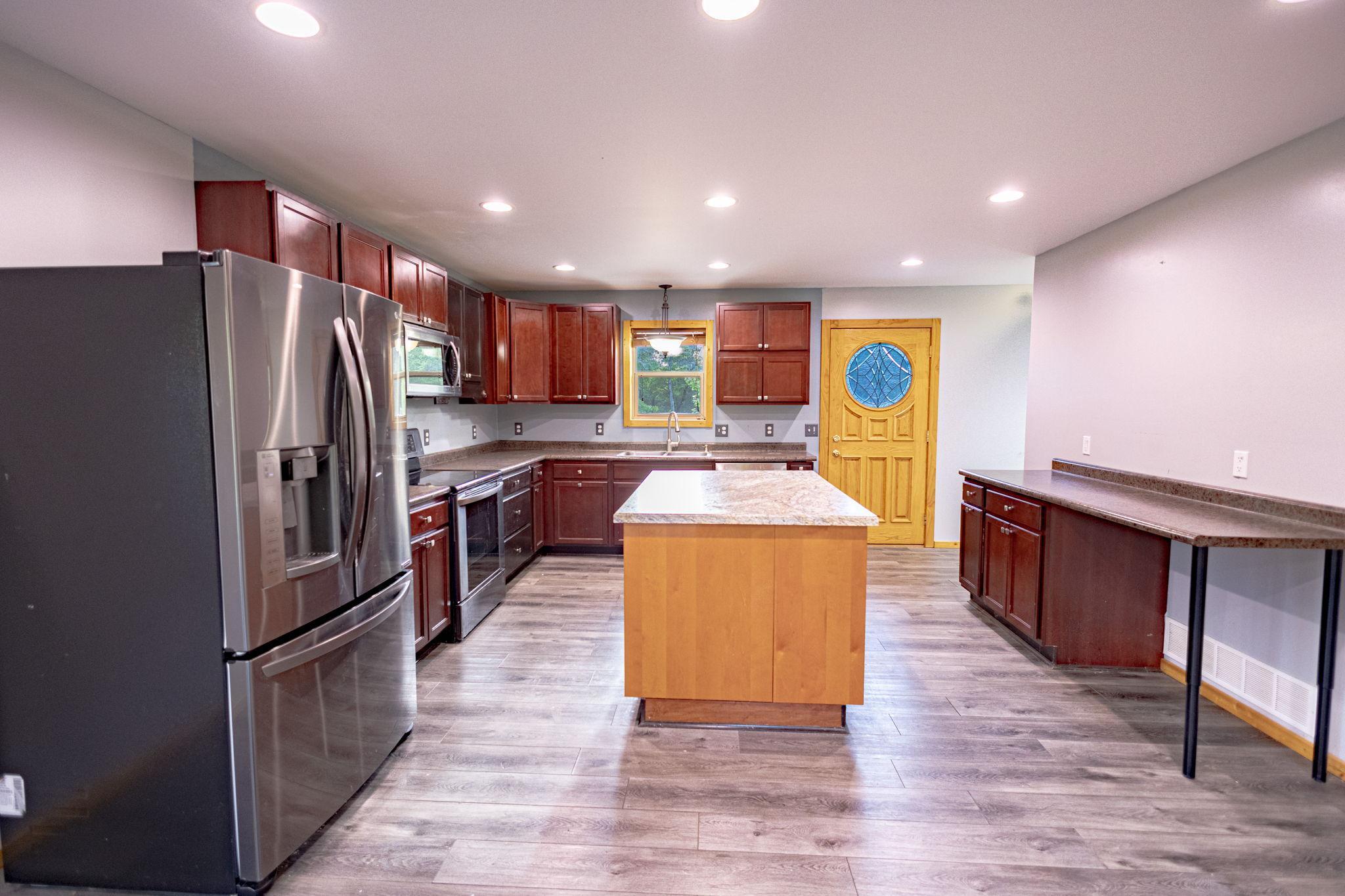 28870 E Yellow River Road Property Photo 6