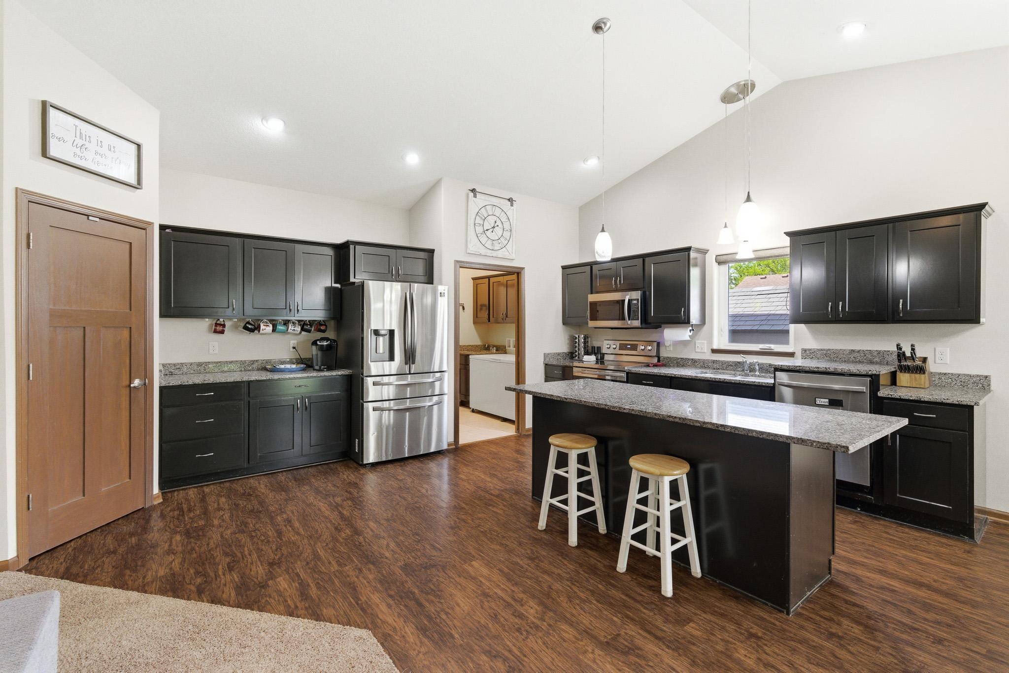 300 Tanager Road Property Photo 4