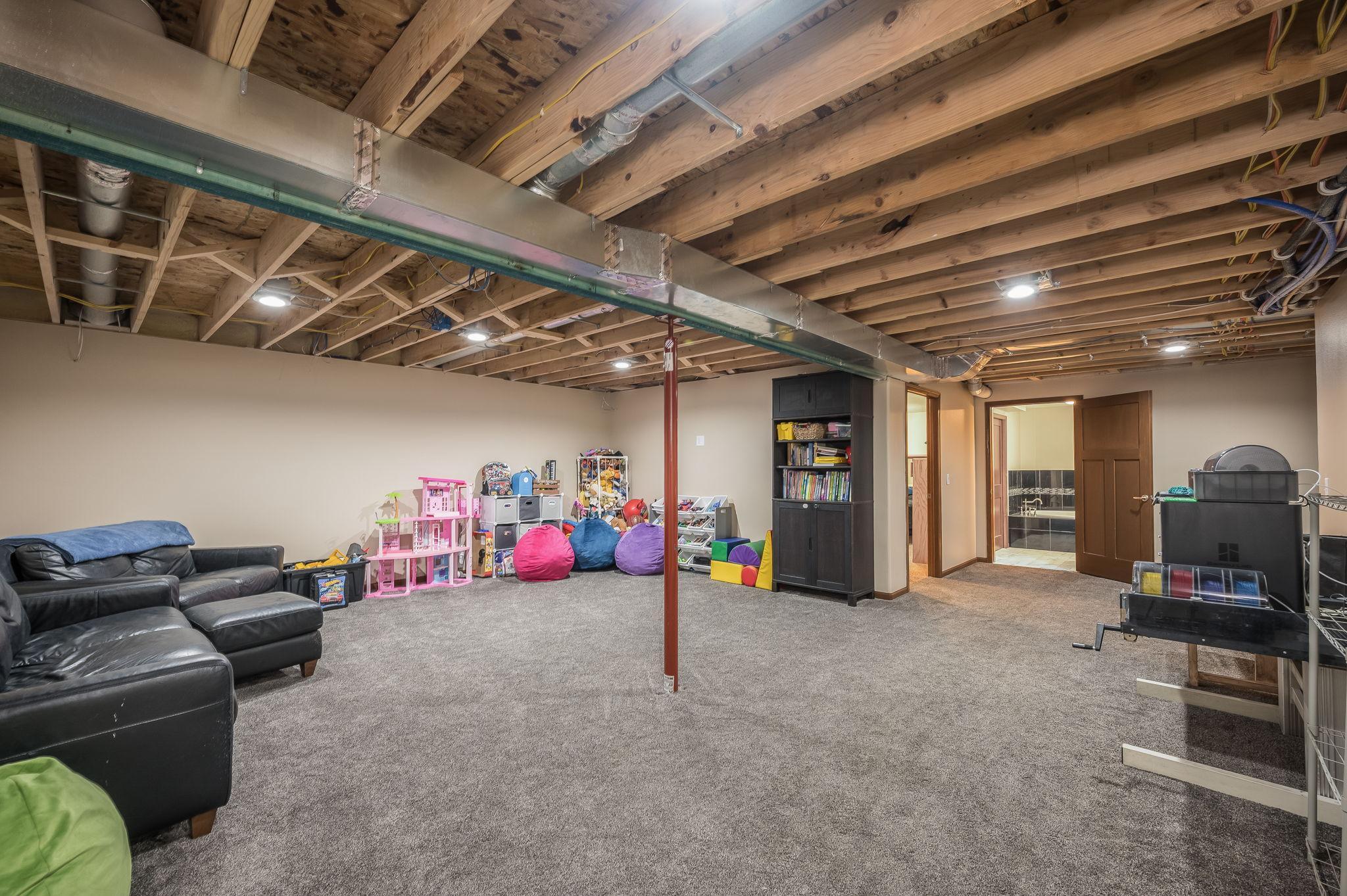 300 Tanager Road Property Photo 18