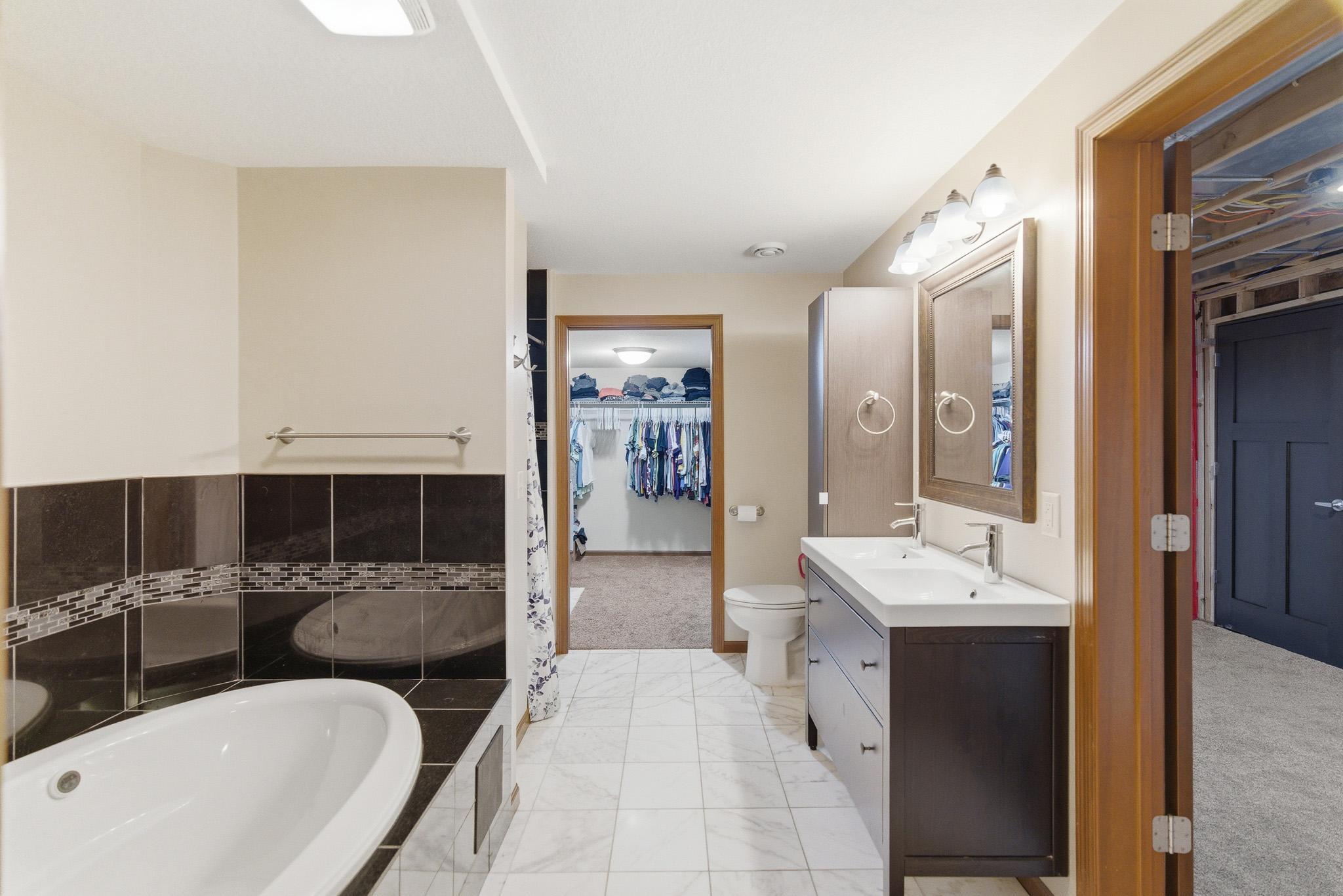 300 Tanager Road Property Photo 24
