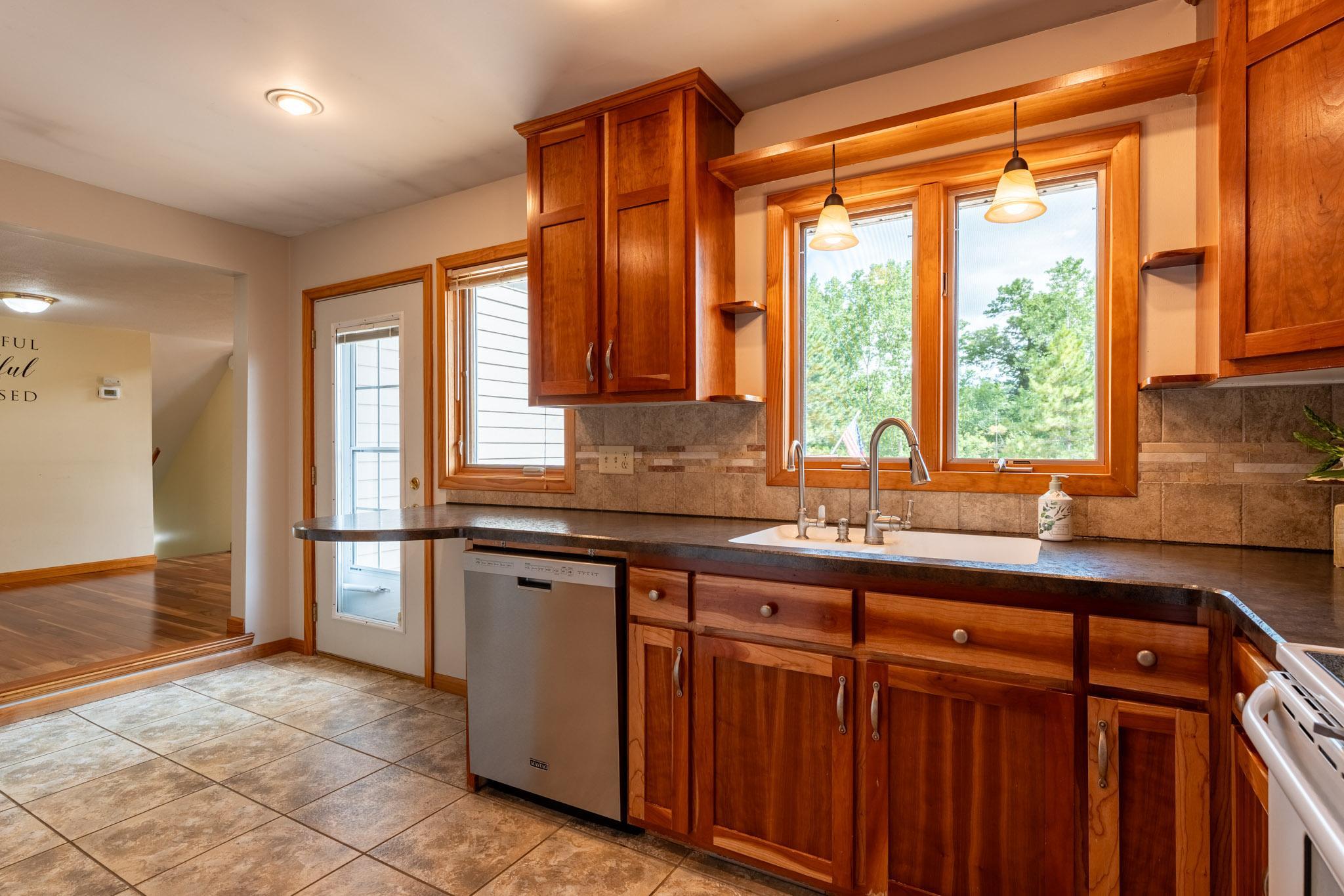 15771 Sherwood Trail Property Photo 12