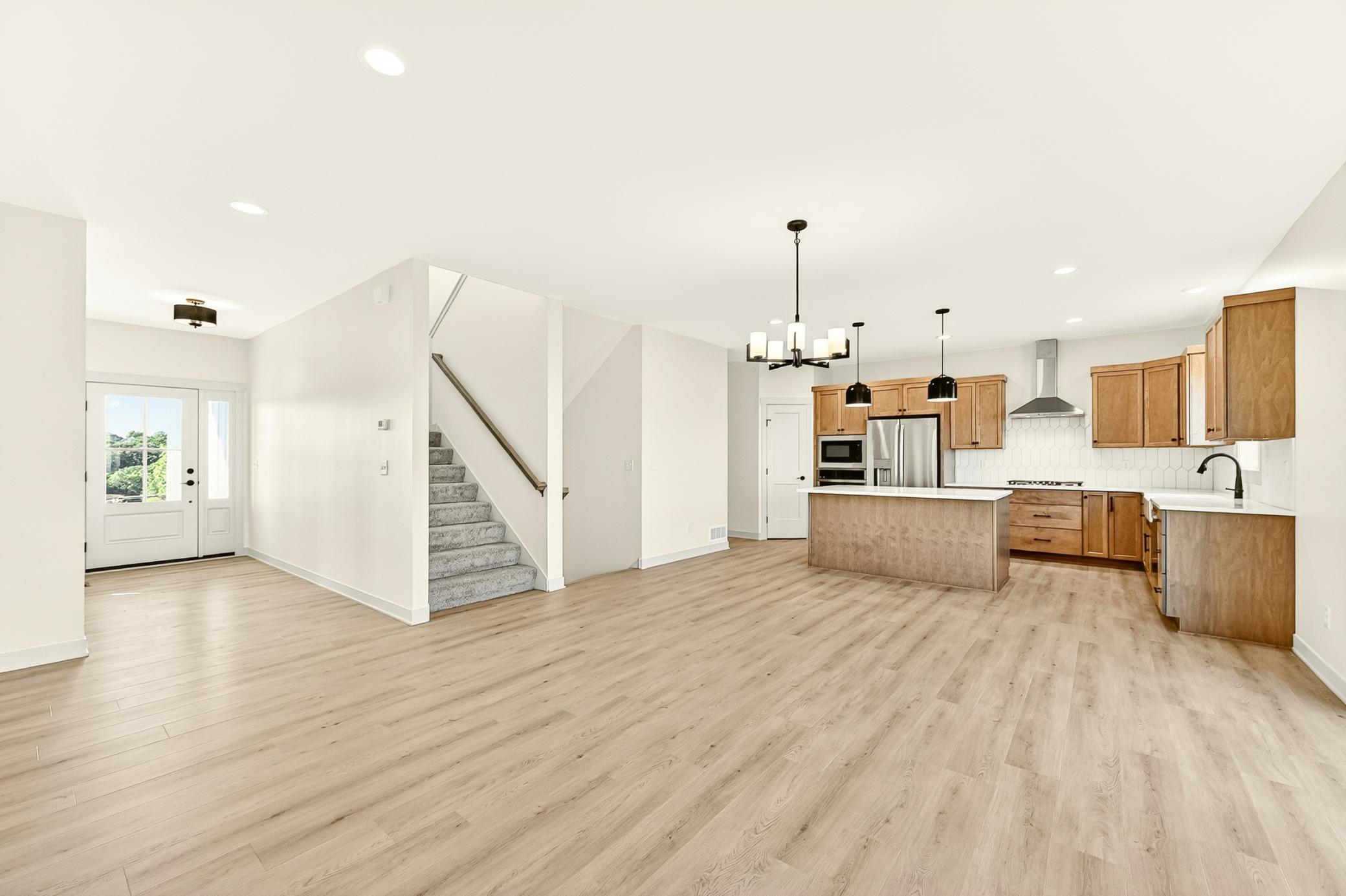 3435 Stonehedge Drive Ne Property Photo 7