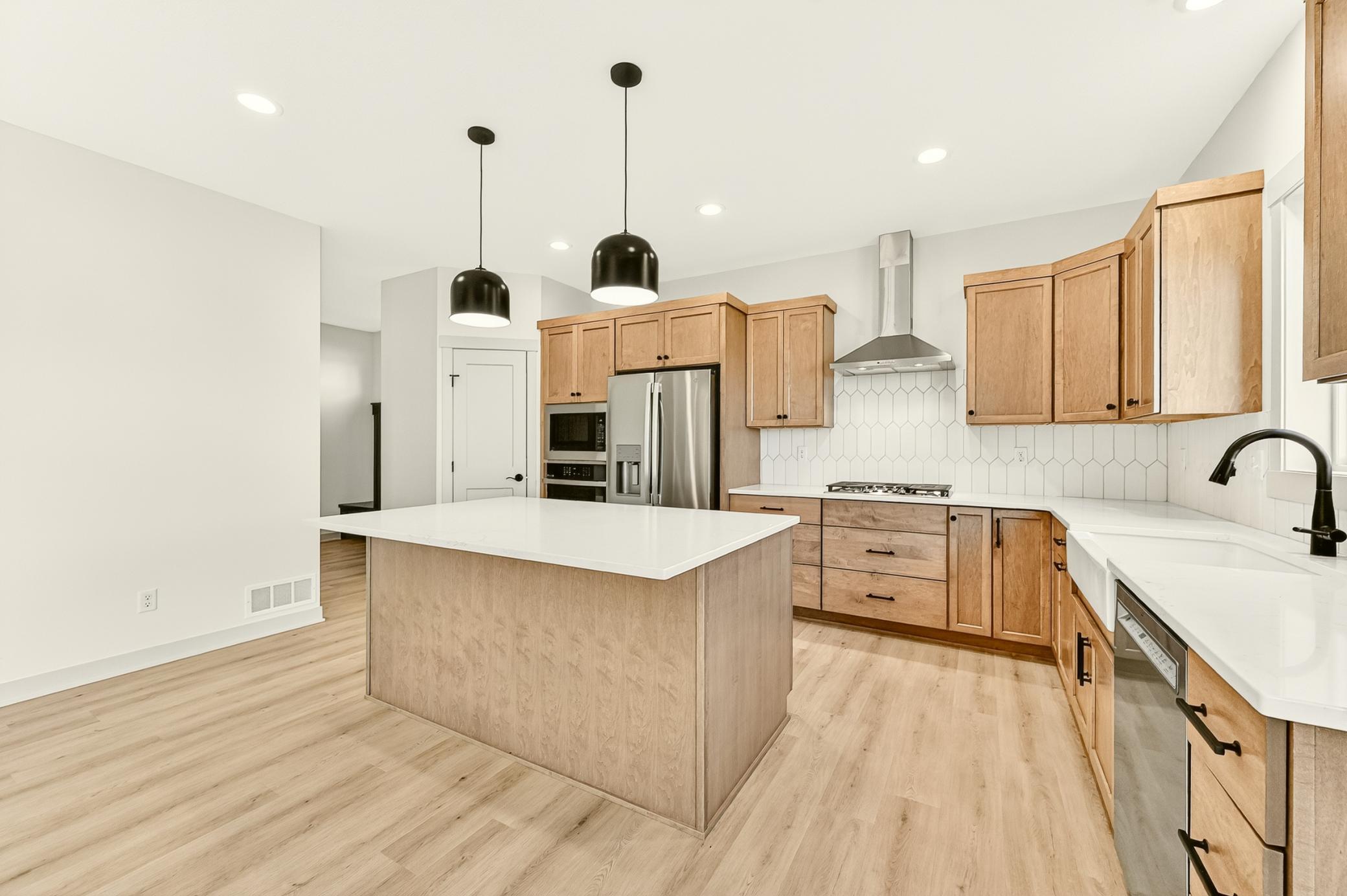 3435 Stonehedge Drive Ne Property Photo 12