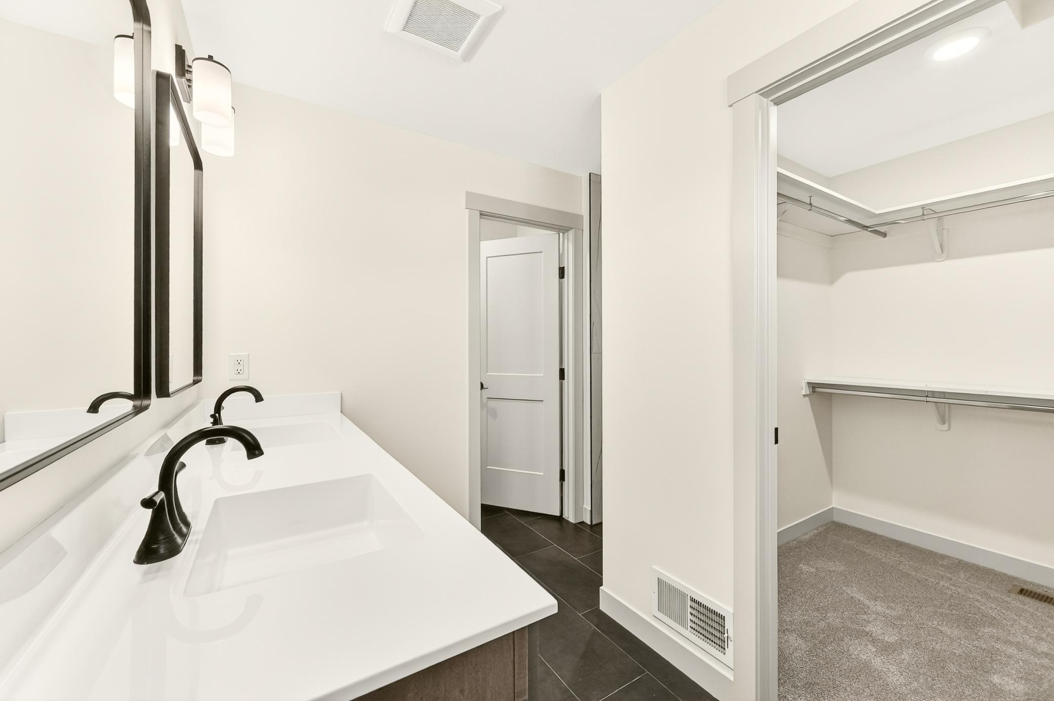 3435 Stonehedge Drive Ne Property Photo 20