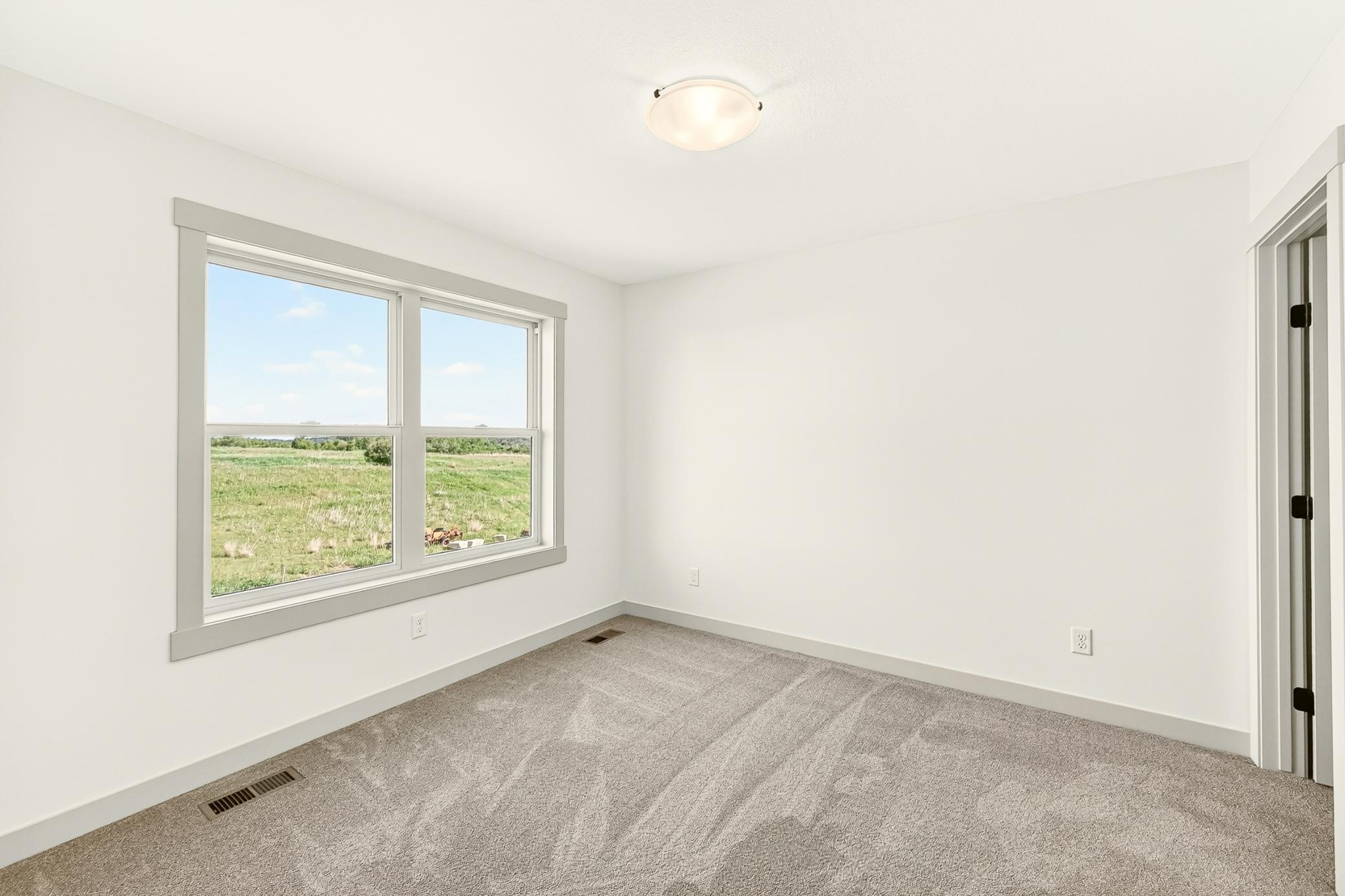 3435 Stonehedge Drive Ne Property Photo 24