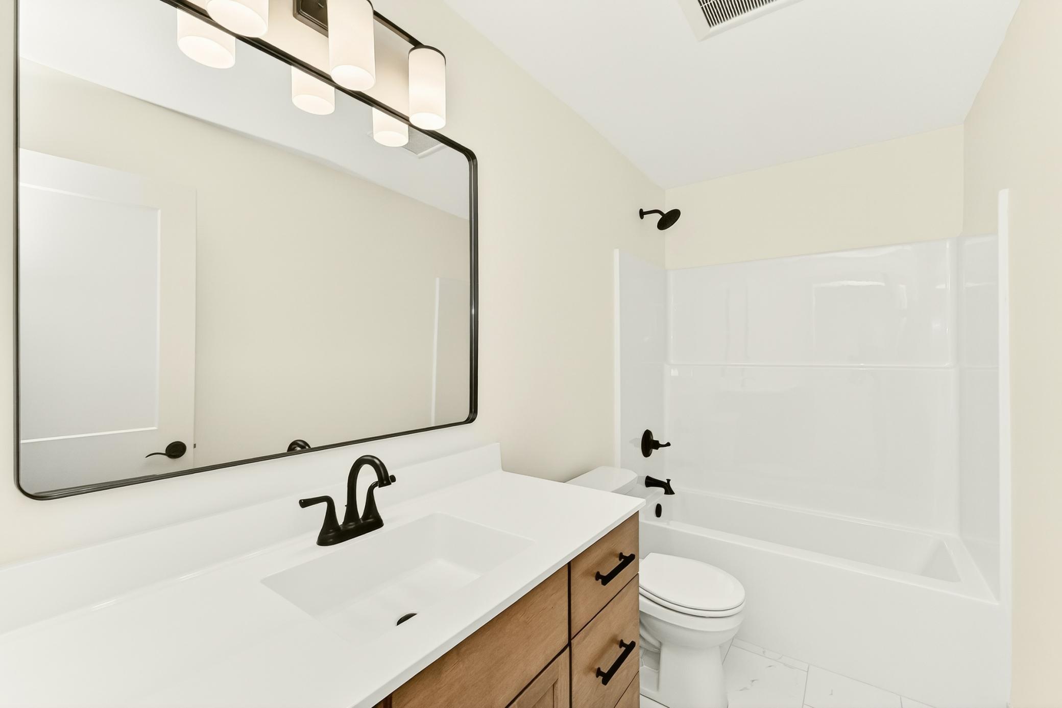 3435 Stonehedge Drive Ne Property Photo 25