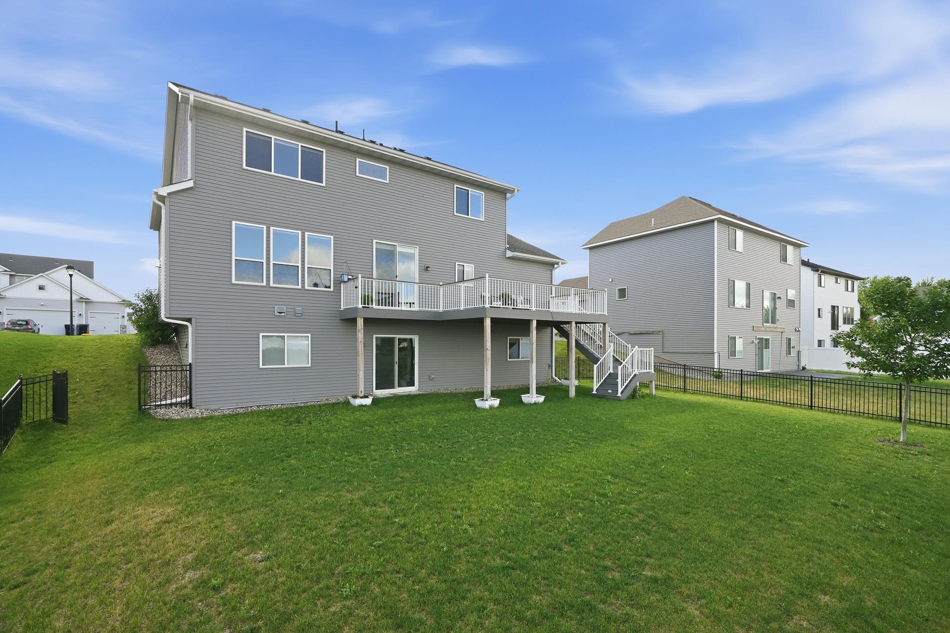 17834 Evershed Way Property Photo 9