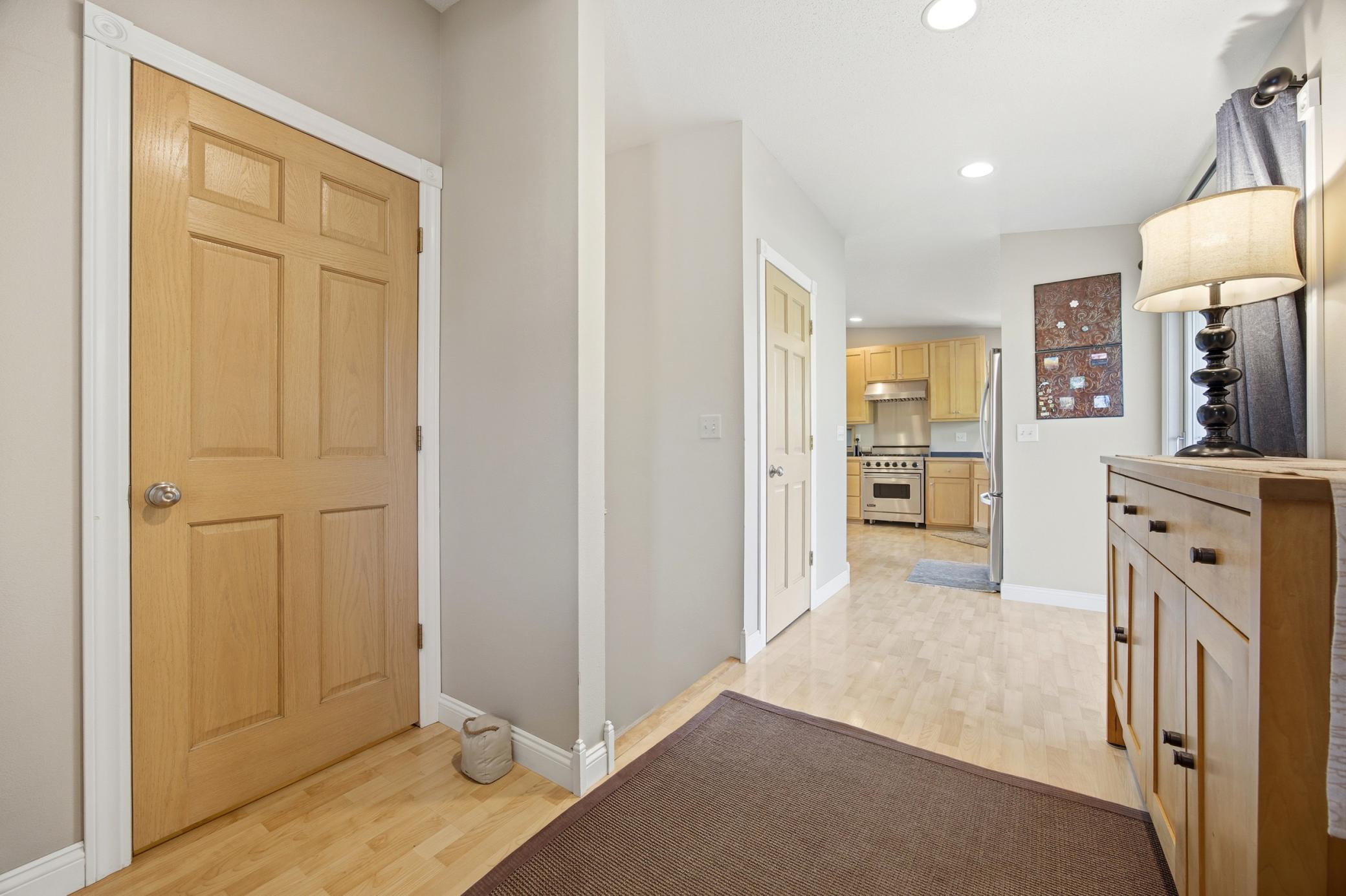 1323 S River Drive Property Photo 15
