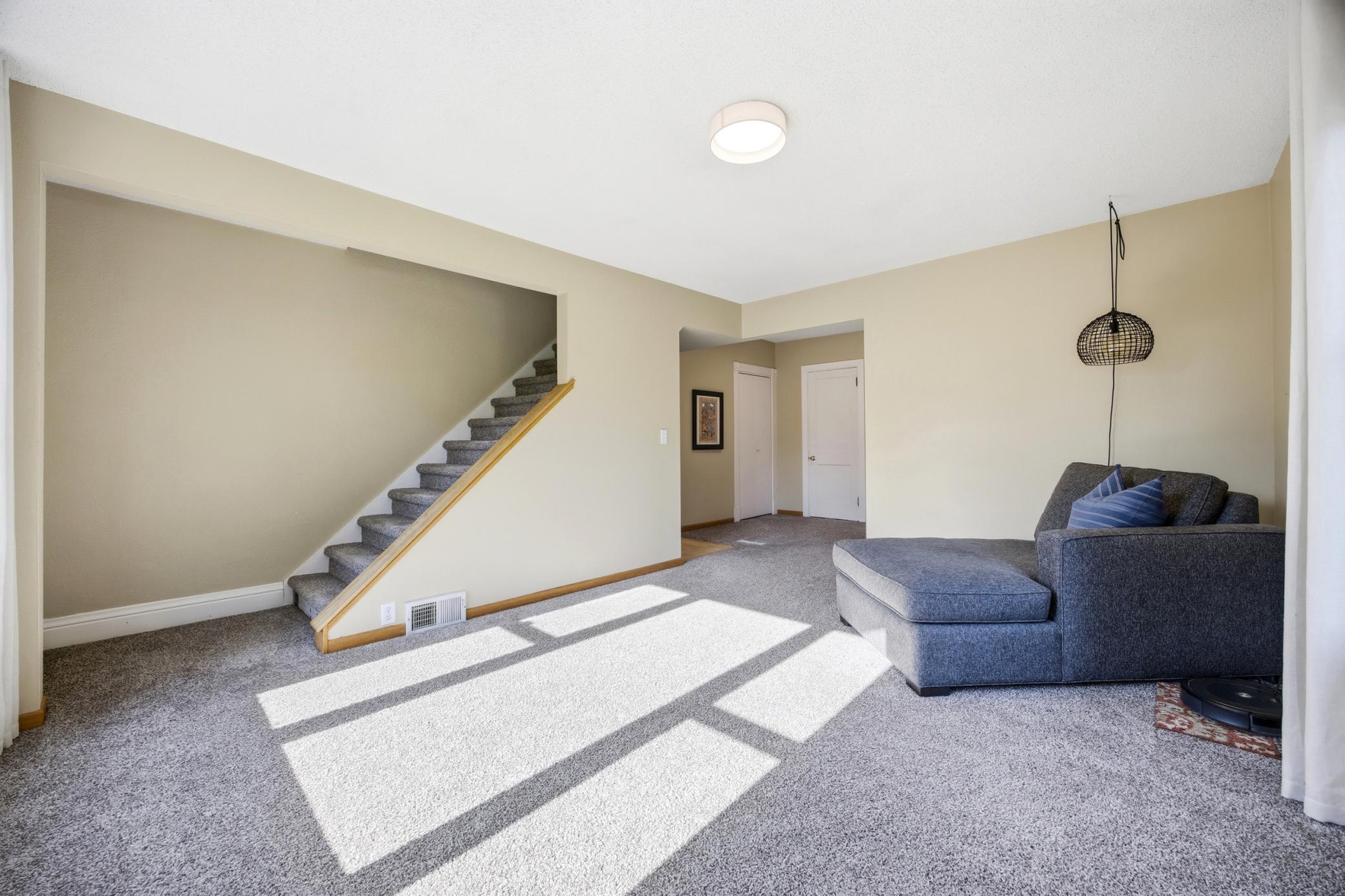 1323 S River Drive Property Photo 22