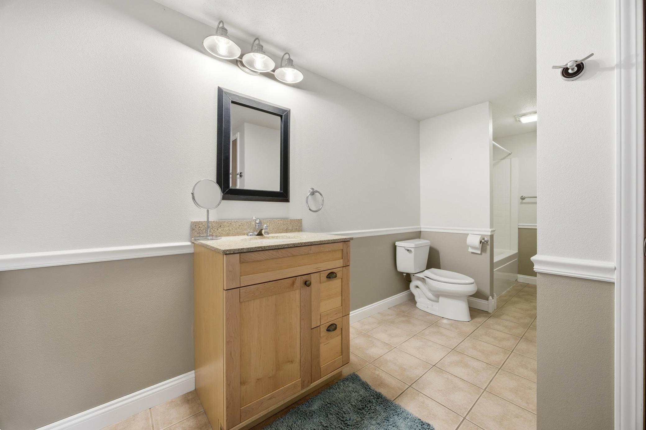 1323 S River Drive Property Photo 37