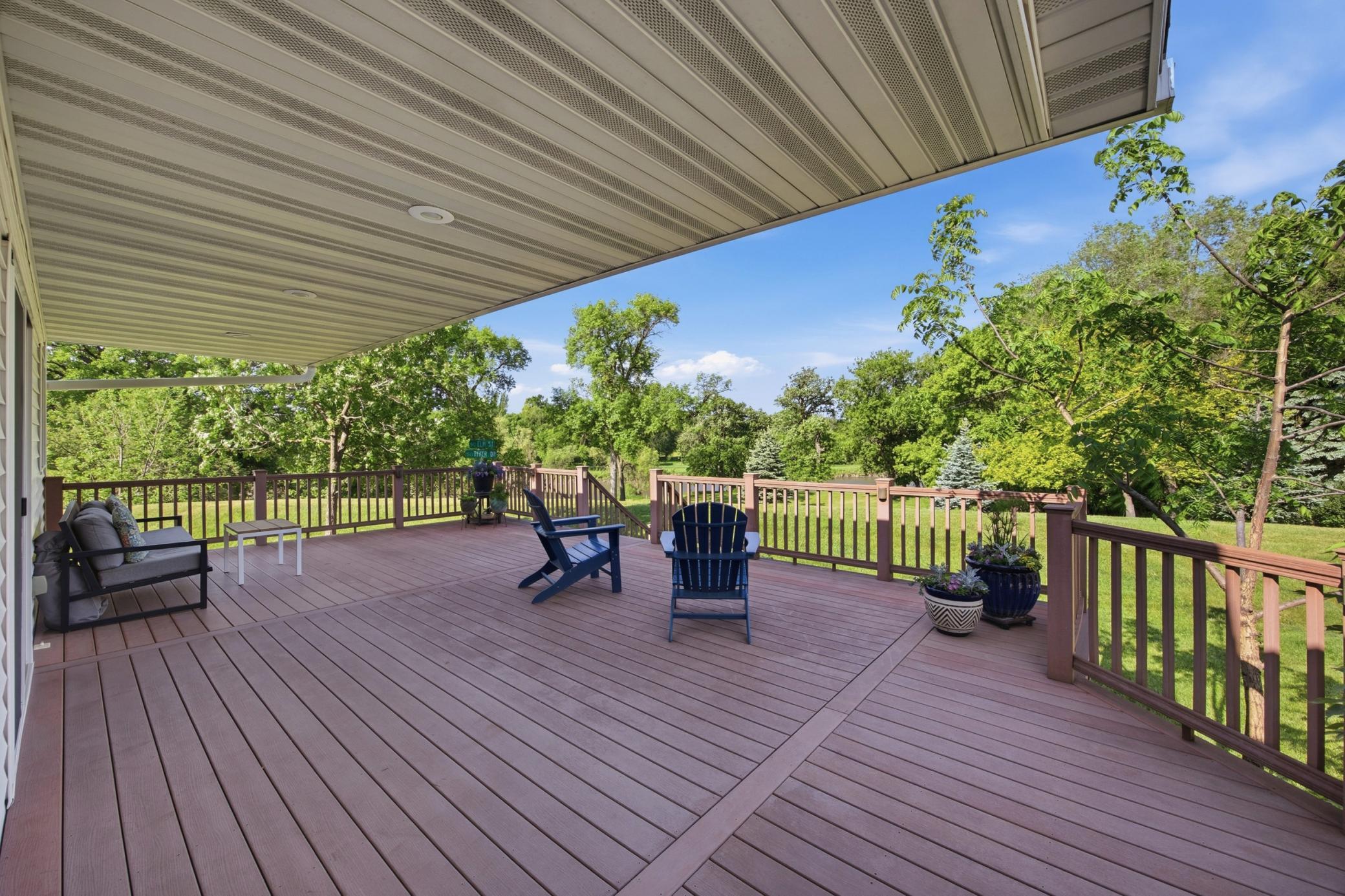 1323 S River Drive Property Photo 44