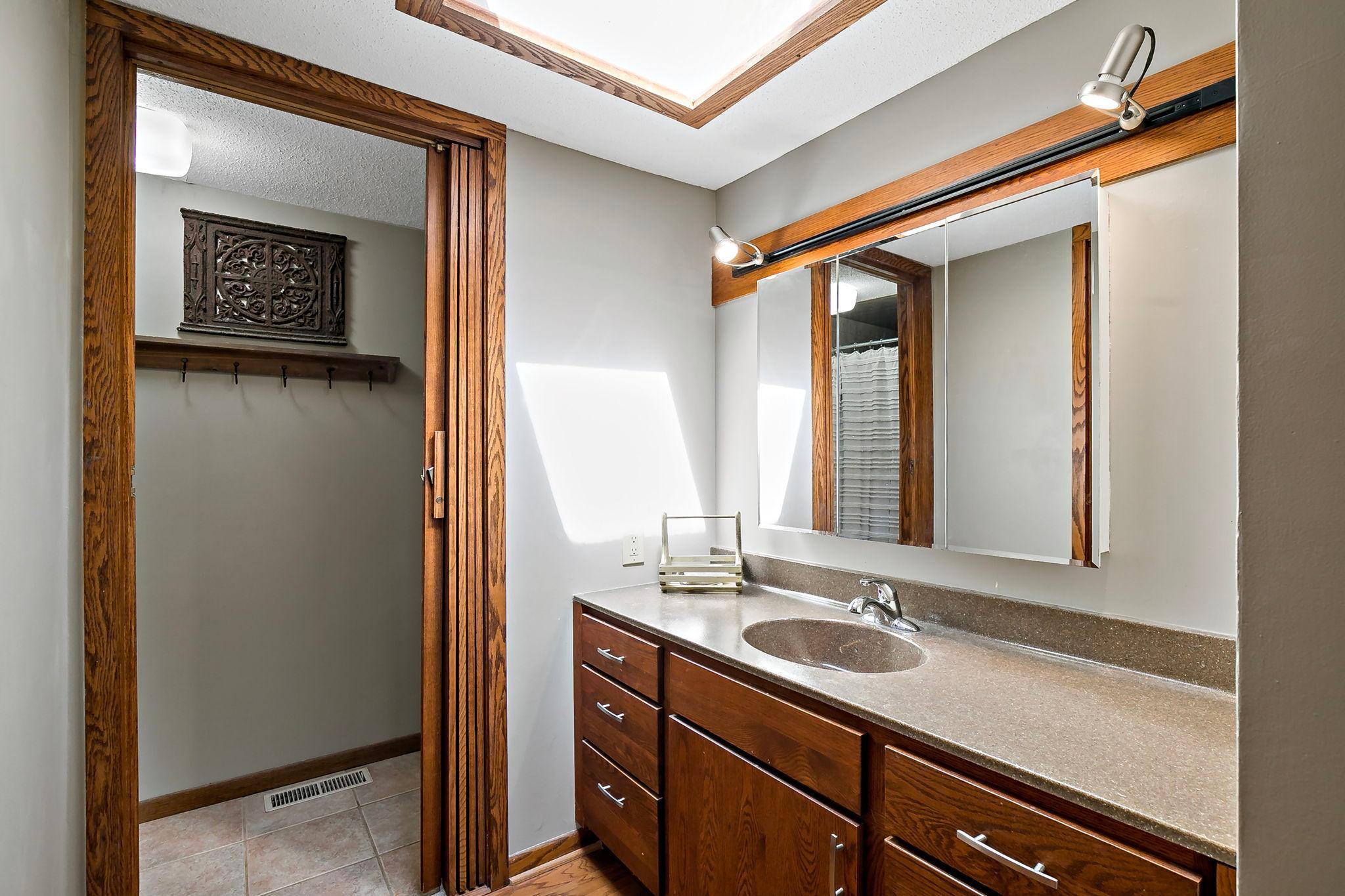 7481 Long Lake Road Property Photo 18