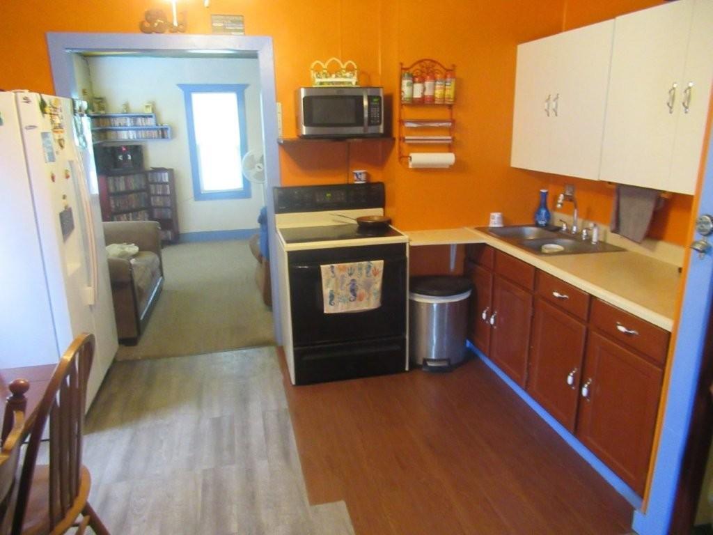 11069 Bird Avenue Property Photo 2