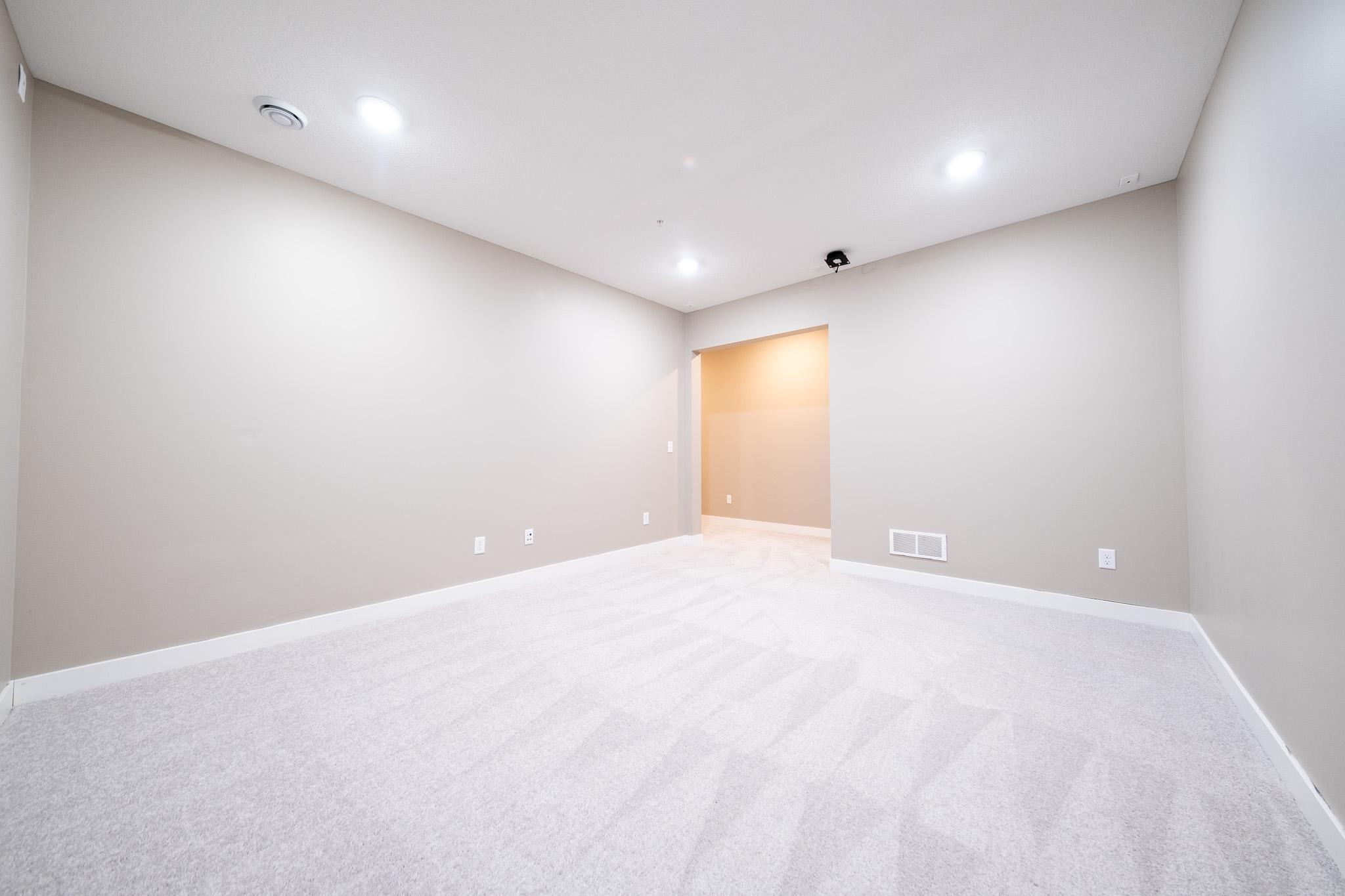 18335 Glassner Way Property Photo 44