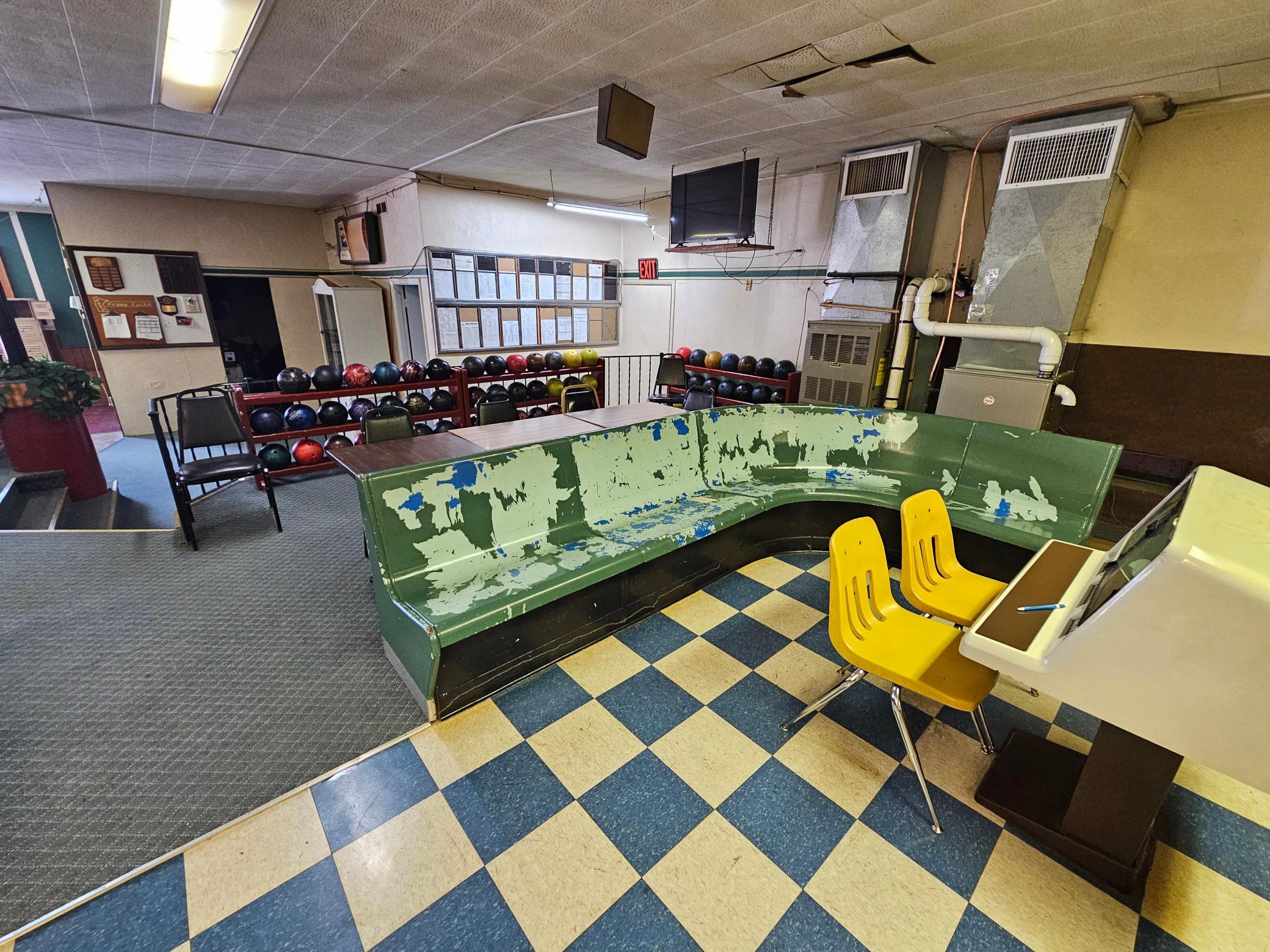 140 S First Avenue Property Photo 10