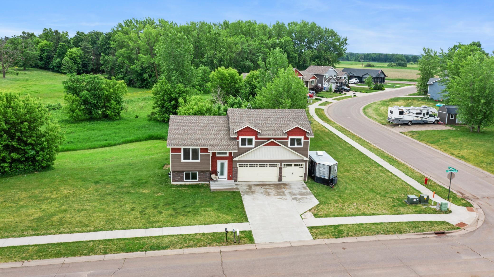 840 Highview Loop SE Property Photo 1
