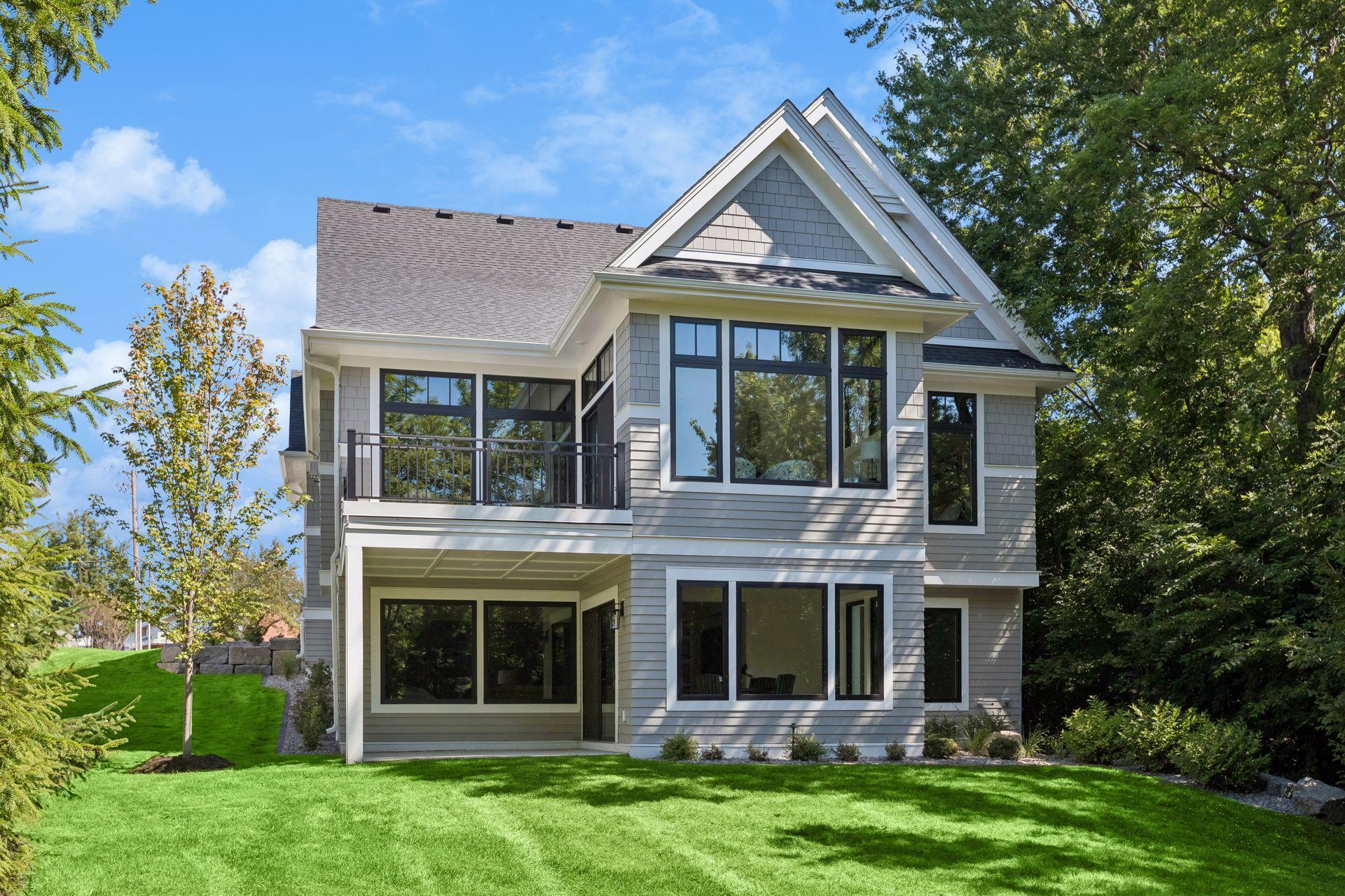 270 Wayzata Boulevard E Property Photo 2