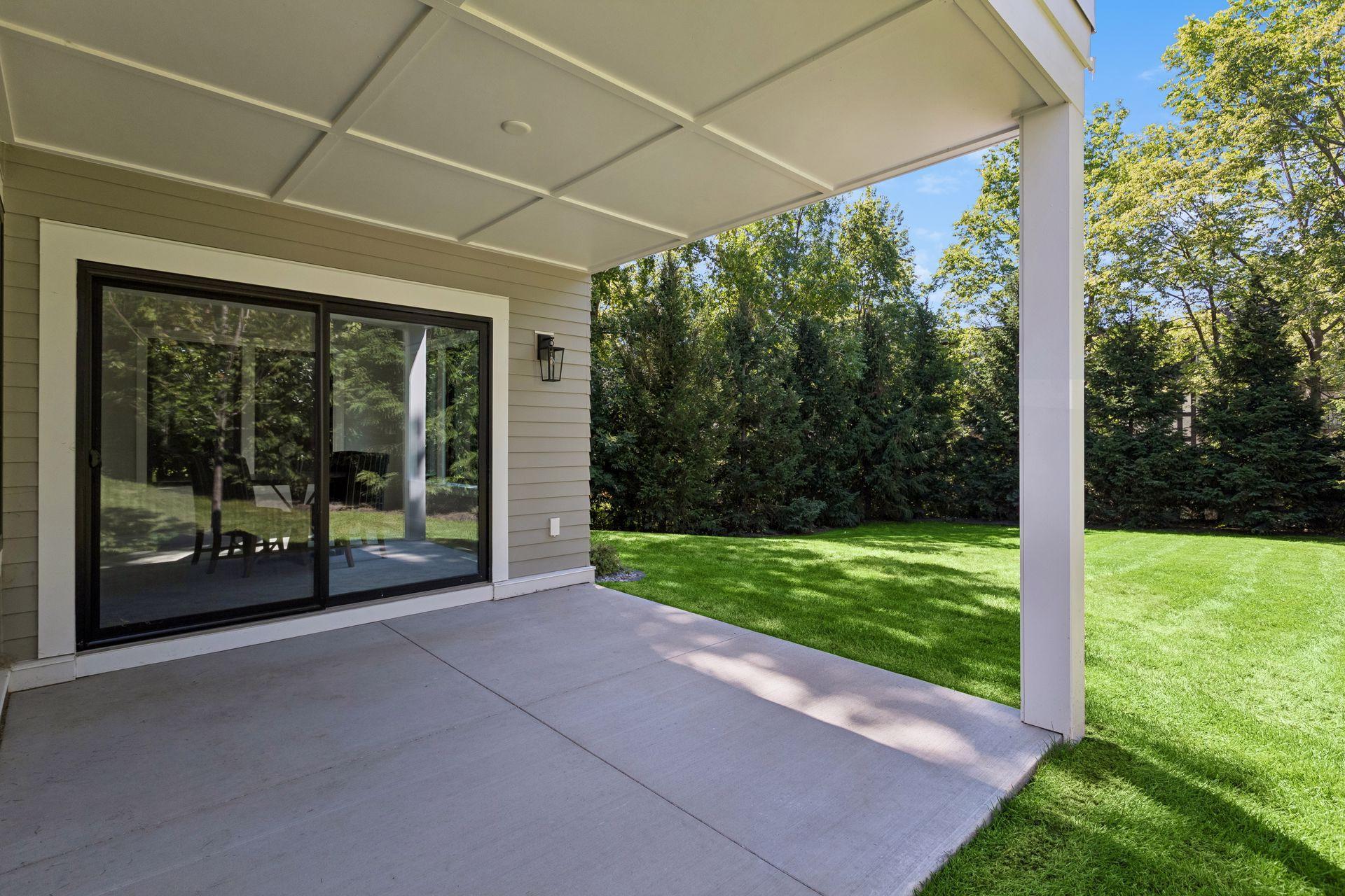 270 Wayzata Boulevard E Property Photo 44