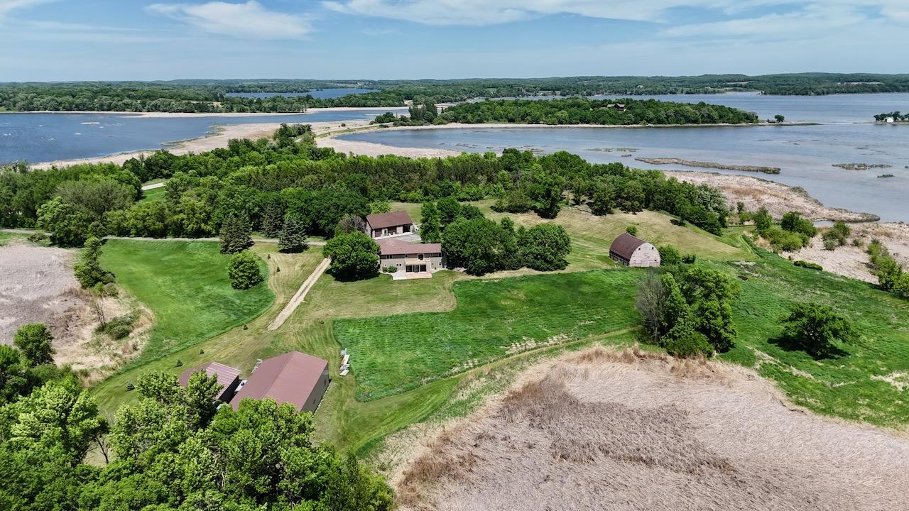 44662 County Highway 31 Property Photo 1