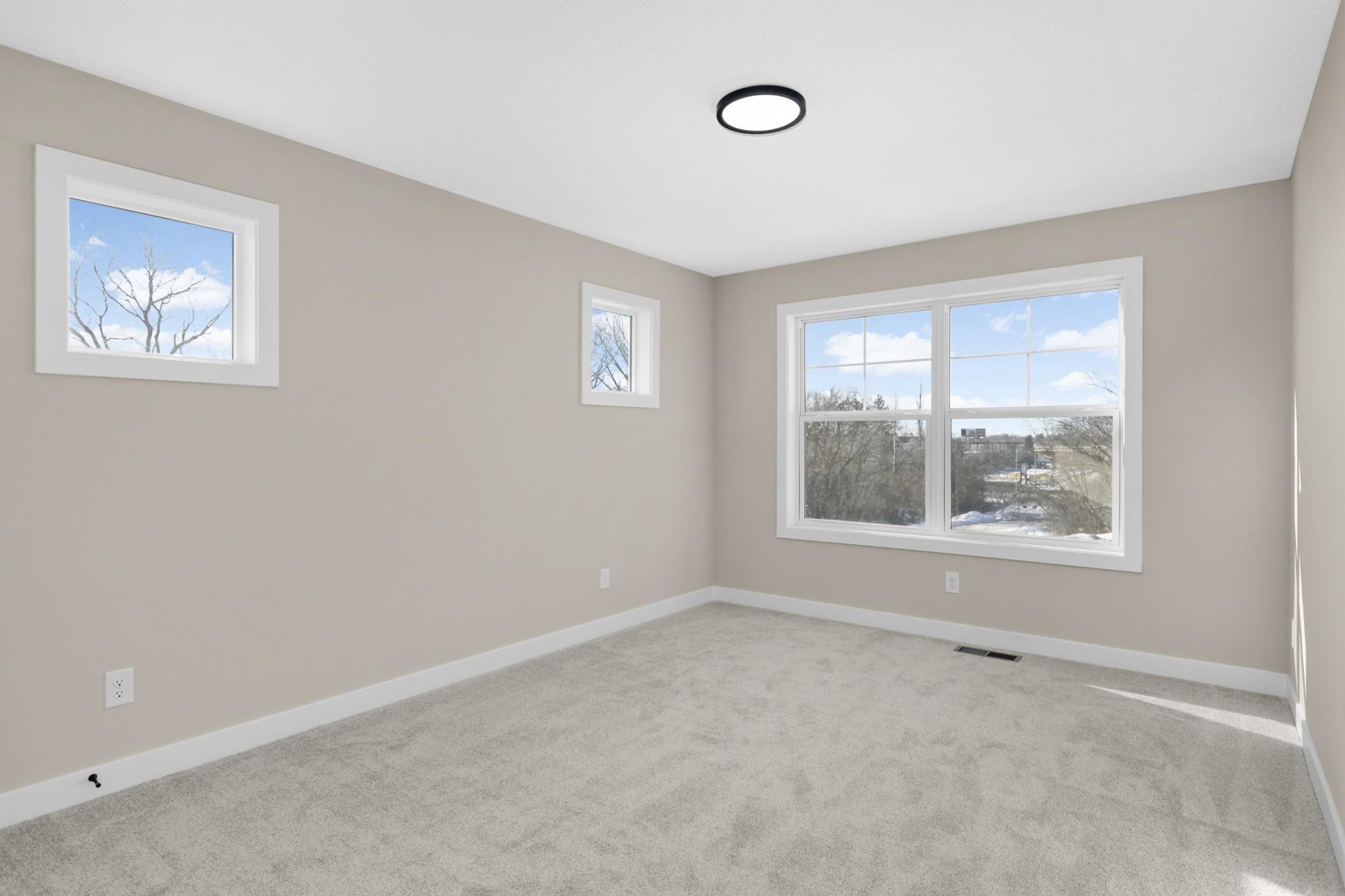 2164 Eustis Property Photo 28