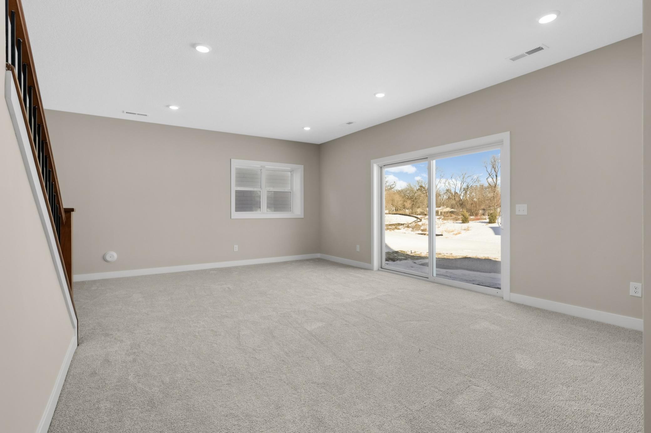 2164 Eustis Property Photo 34