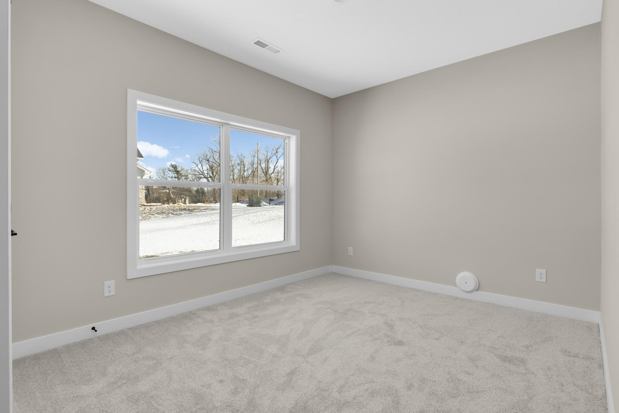 2164 Eustis Property Photo 36