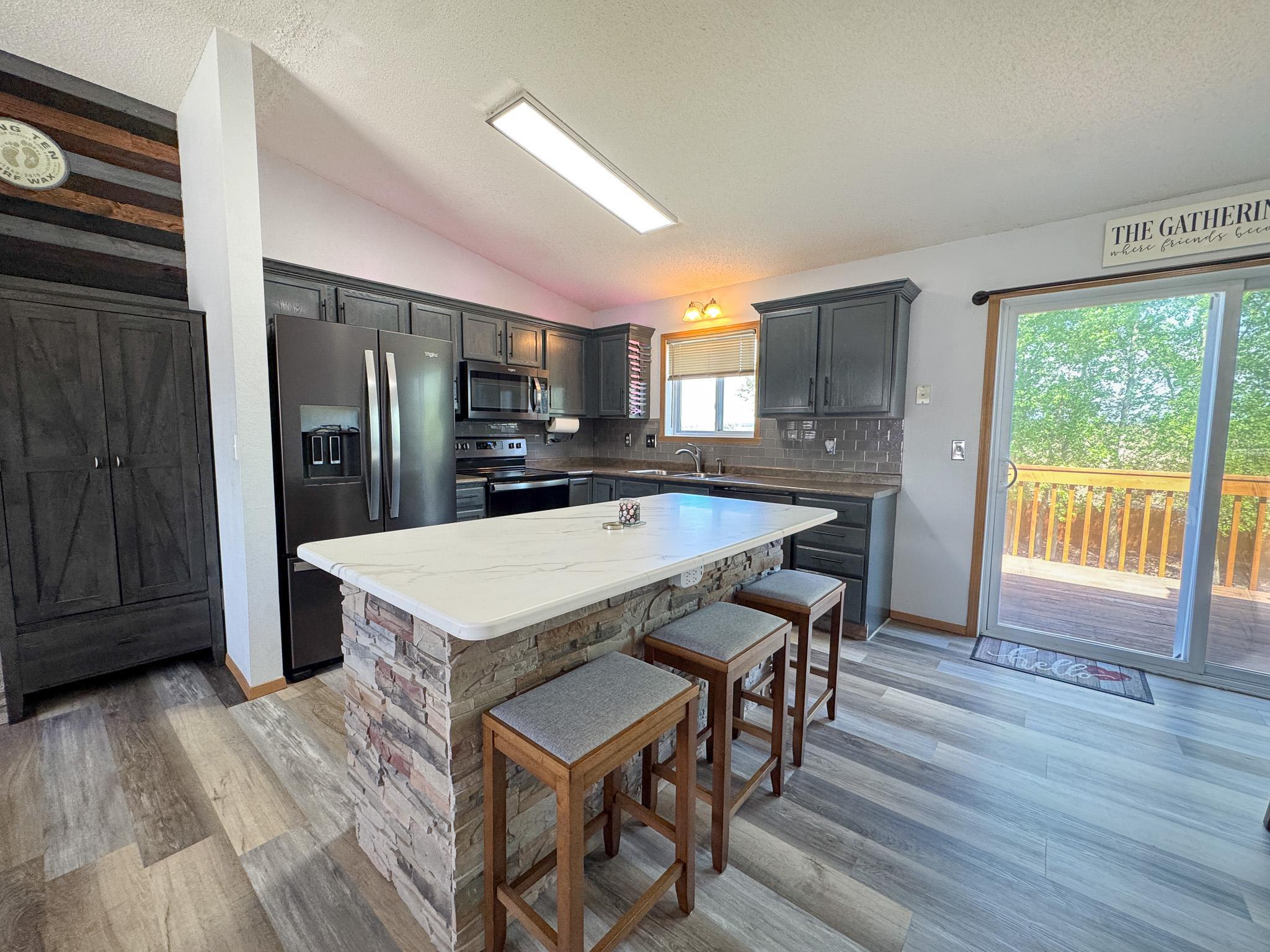 311 Cardinal Place Property Photo 8