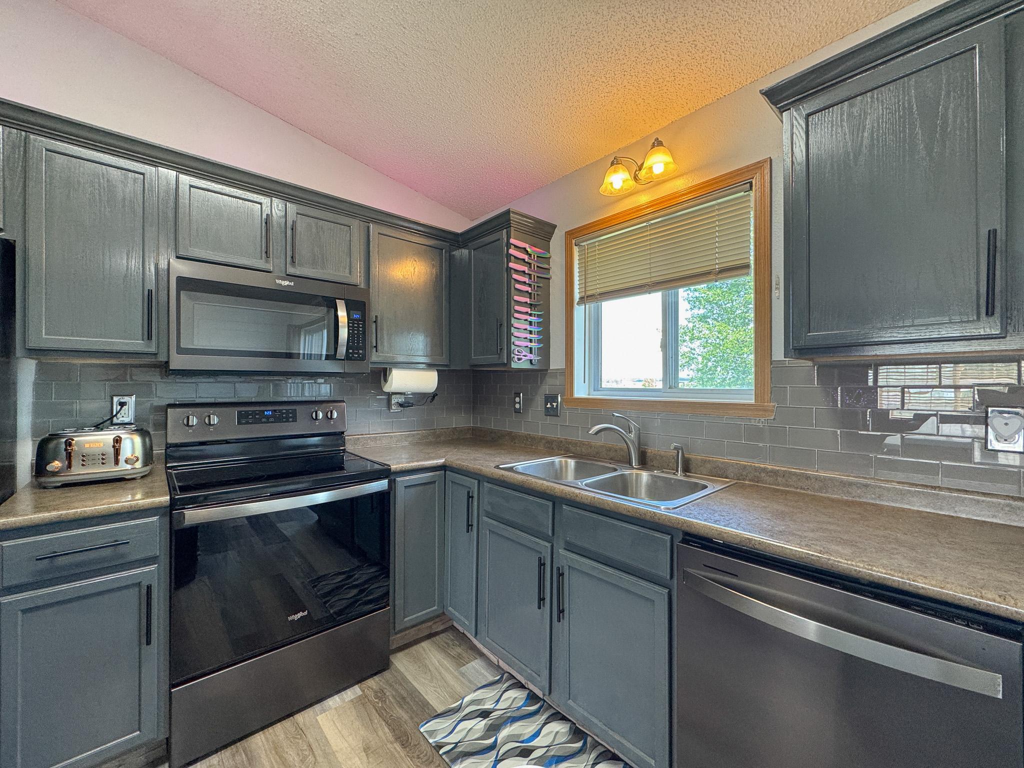 311 Cardinal Place Property Photo 10