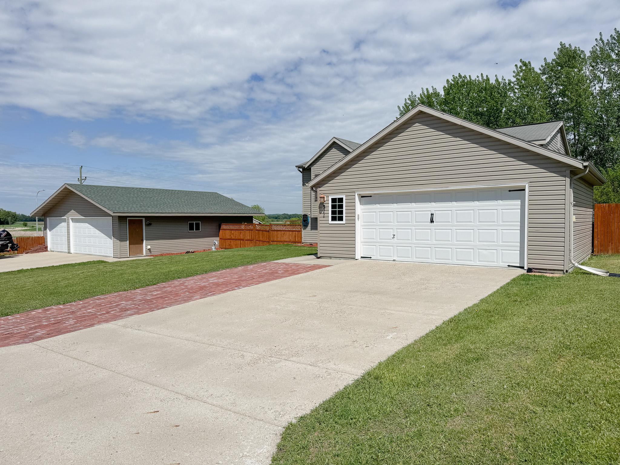 311 Cardinal Place Property Photo 31